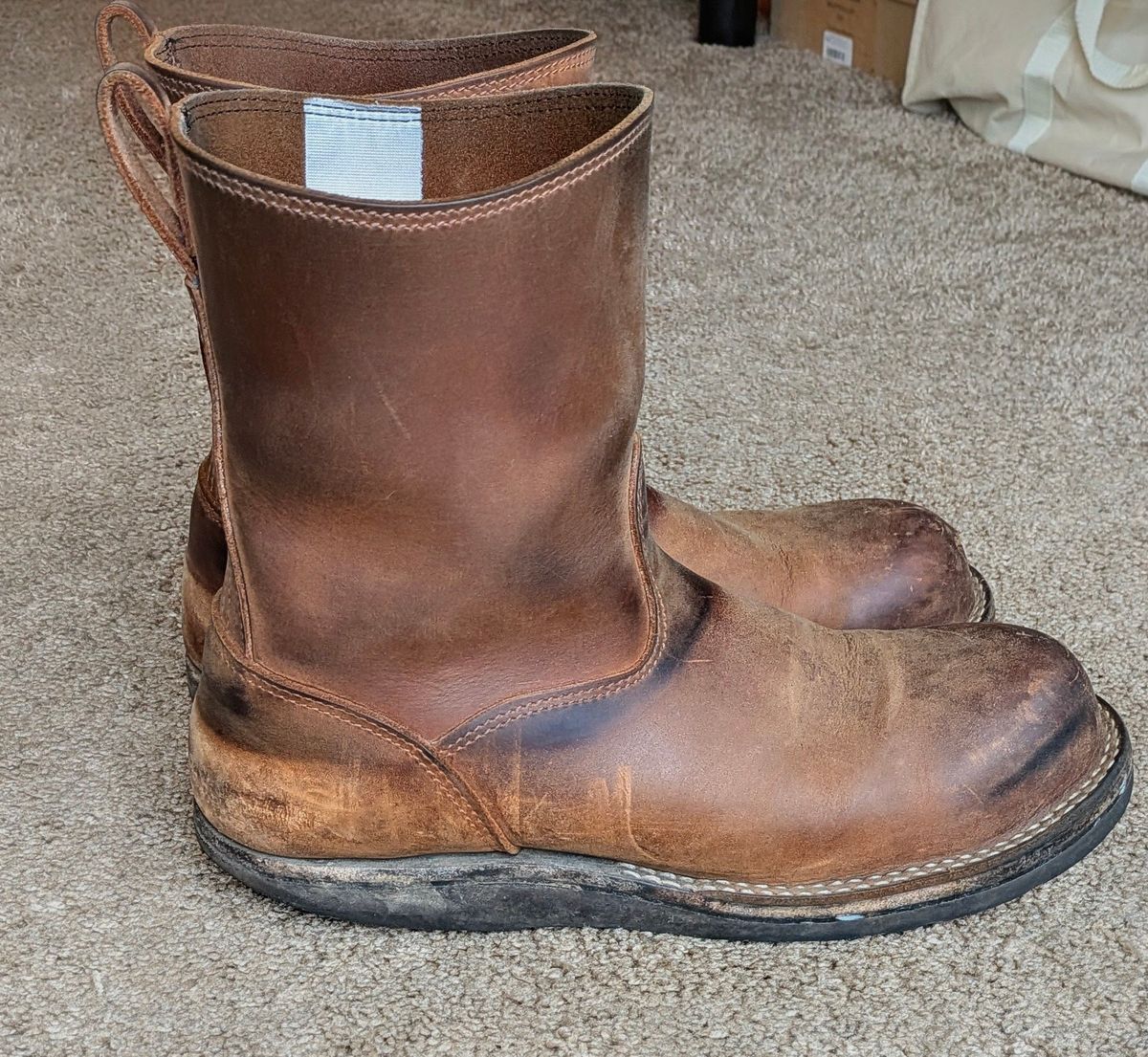 Photo by OnMyFeet on April 4, 2026 of the Nicks Wellington in Seidel WeatherShield Brown.