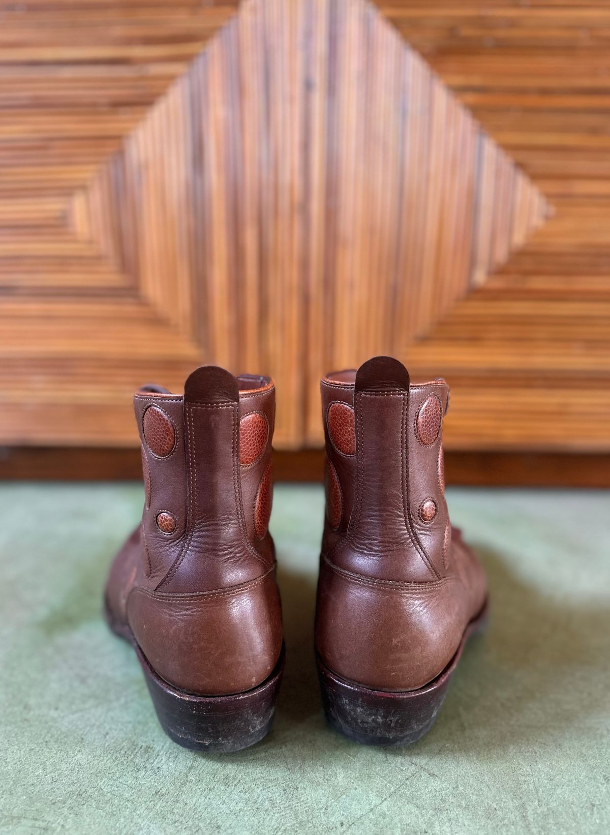 Photo by m.miel on March 5, 2025 of the Maya Miel Packer in S.B. Foot Unknown Leather.