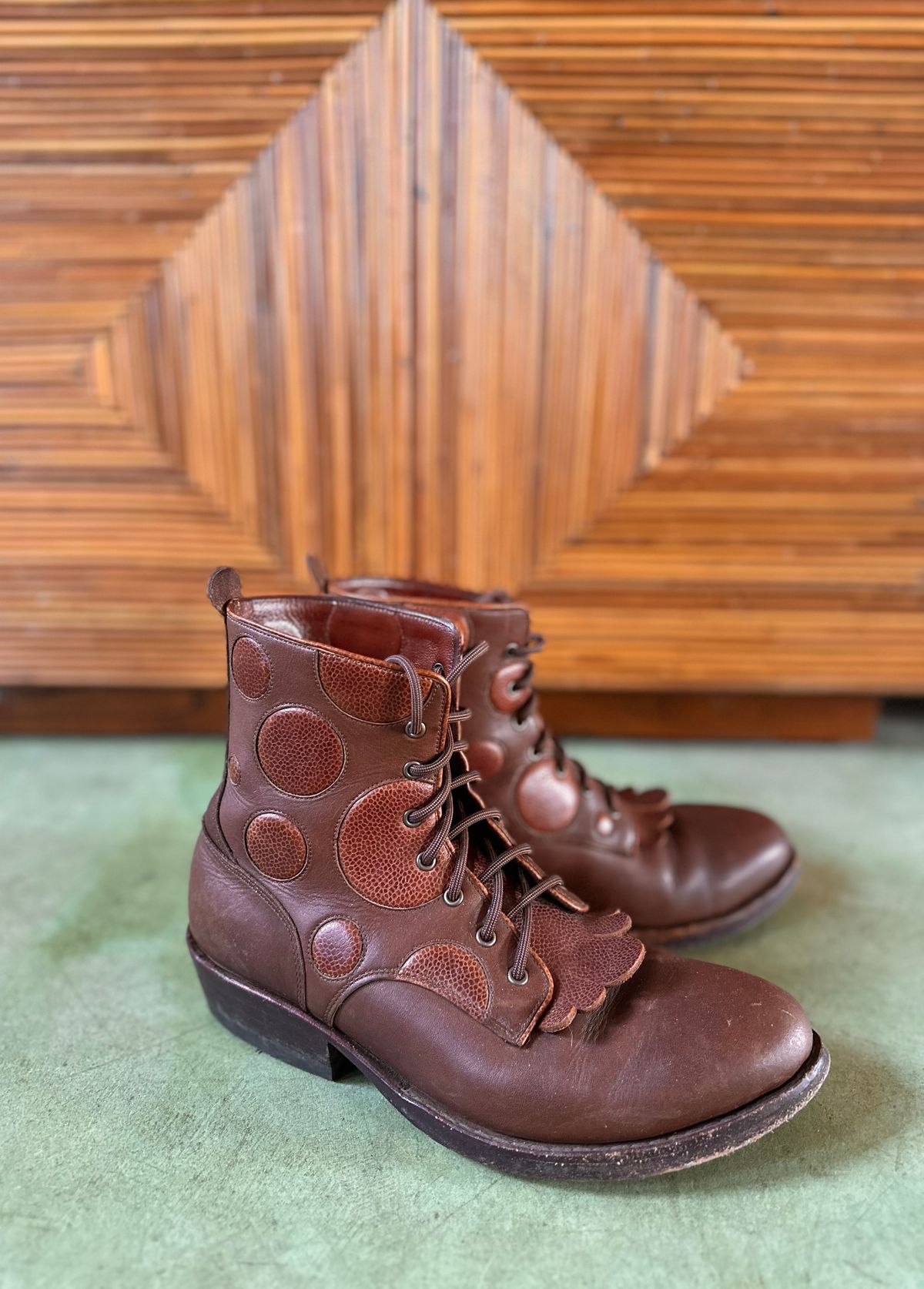 Photo by m.miel on March 5, 2025 of the Maya Miel Packer in S.B. Foot Unknown Leather.