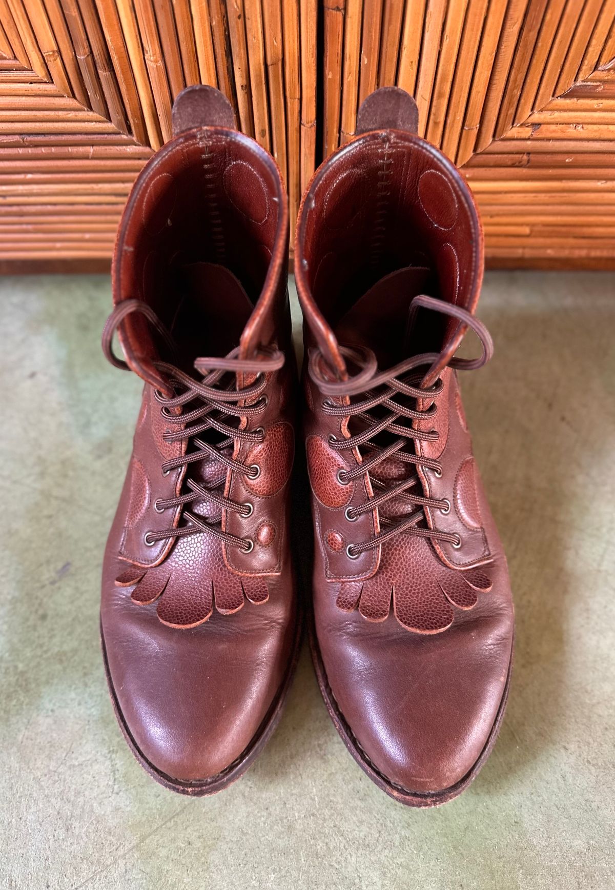 Photo by m.miel on March 5, 2025 of the Maya Miel Packer in S.B. Foot Unknown Leather.