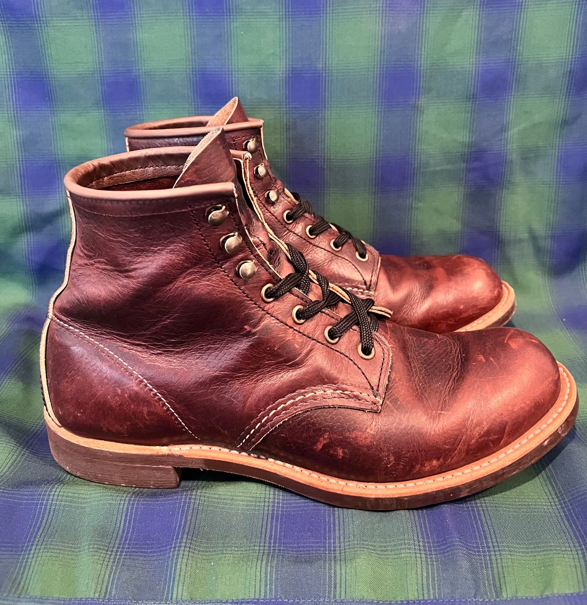 Photo by Motojet81 on February 5, 2024 of the Red Wing Blacksmith in S.B. Foot Briar Oil Slick.