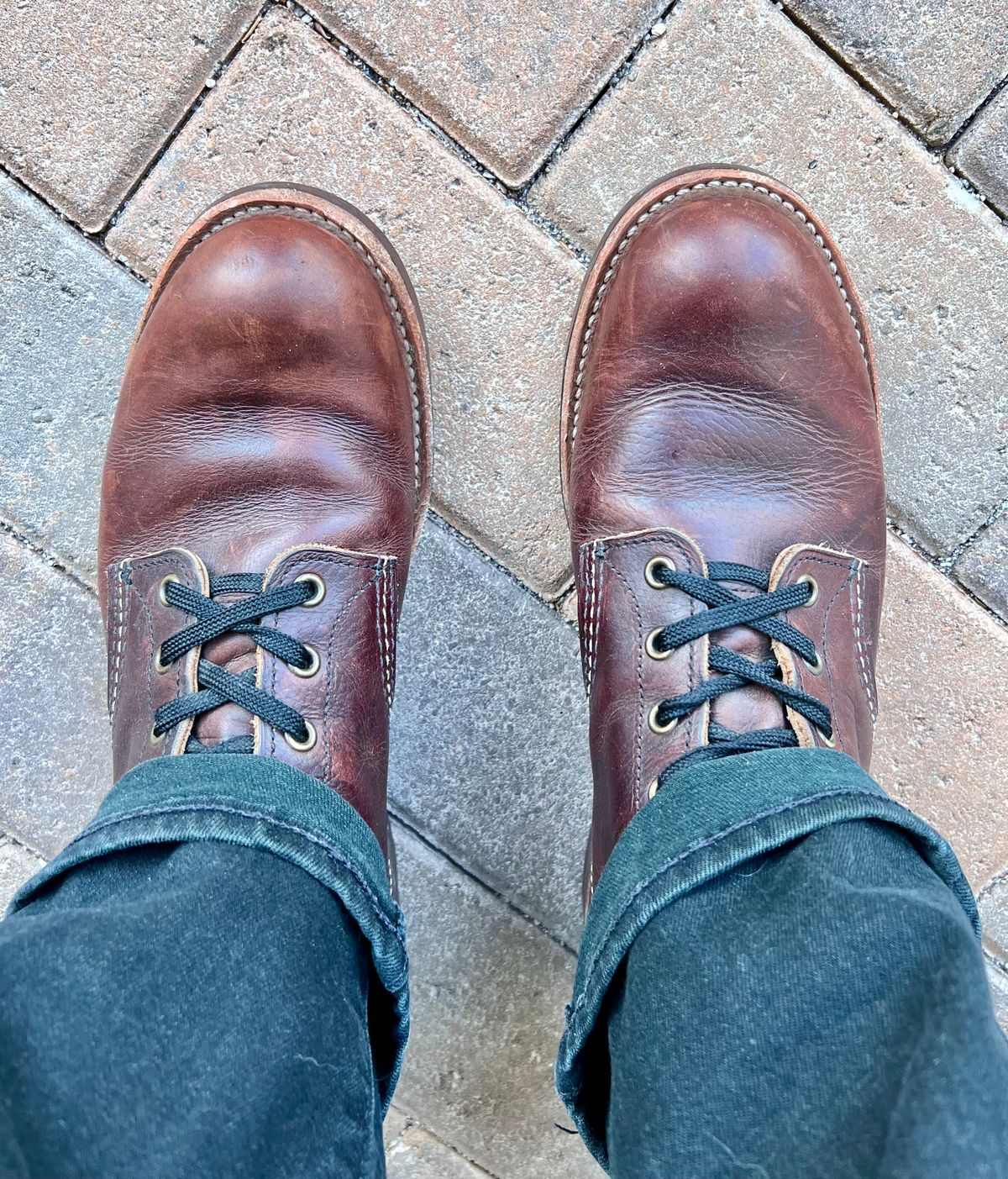 Photo by Motojet81 on April 3, 2024 of the Red Wing Blacksmith in S.B. Foot Briar Oil Slick.