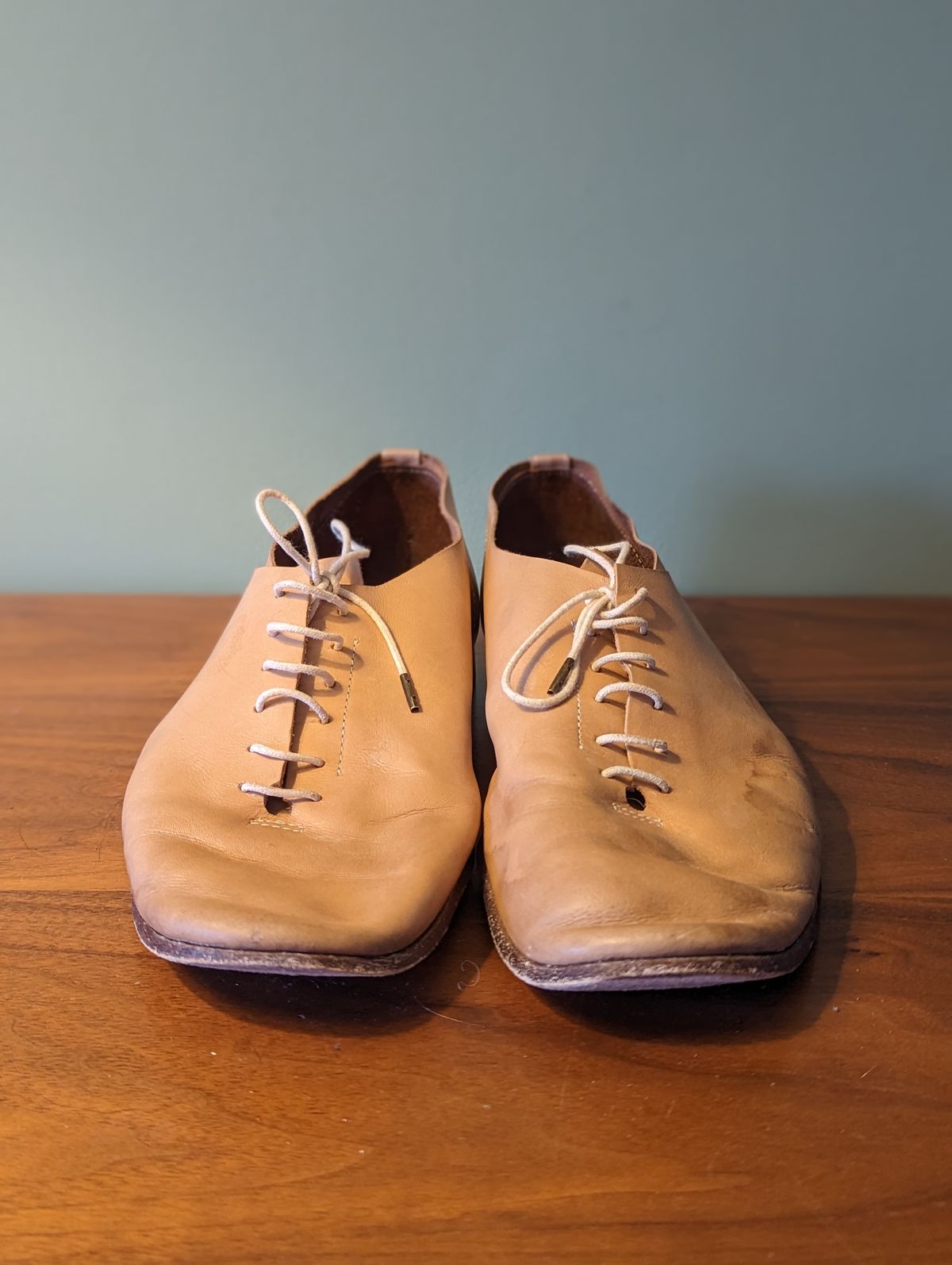 Photo by Armond_Tanzarian on February 5, 2023 of the Hender Scheme Unlisted Model in Natural Veg-Tanned Cowhide.