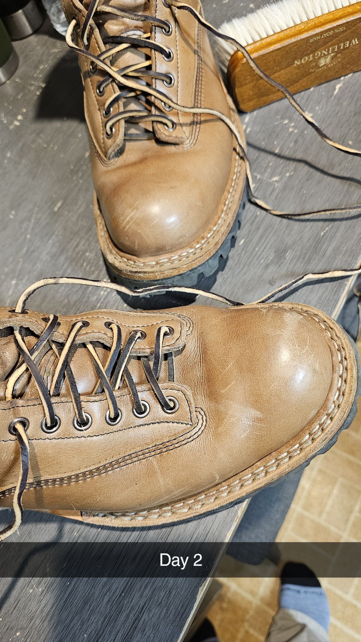 Photo by jho27 on October 7, 2023 of the White's Bounty Hunter in Horween Natural Chromexcel.