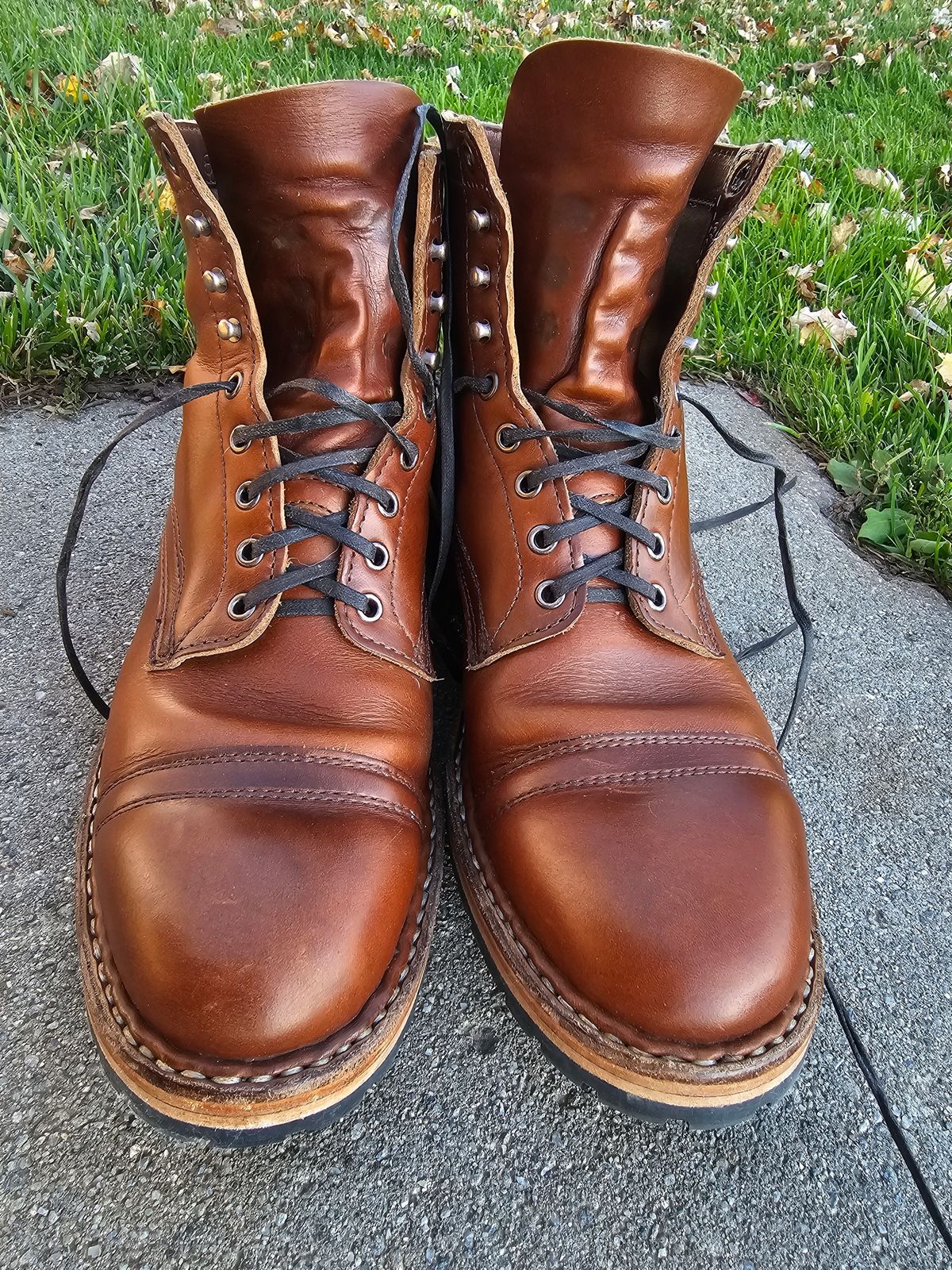 Photo by jho27 on November 5, 2023 of the White's MP-Sherman Toe Cap in Horween British Tan Chromexcel.
