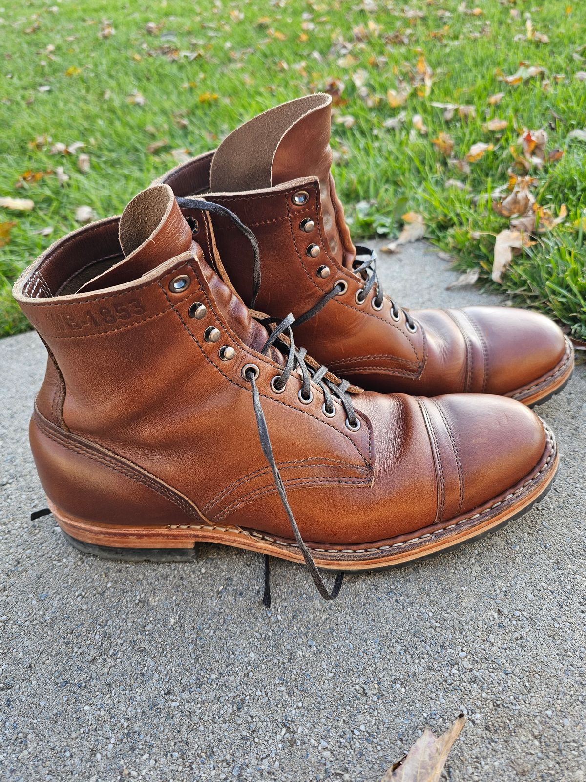Photo by jho27 on November 5, 2023 of the White's MP-Sherman Toe Cap in Horween British Tan Chromexcel.