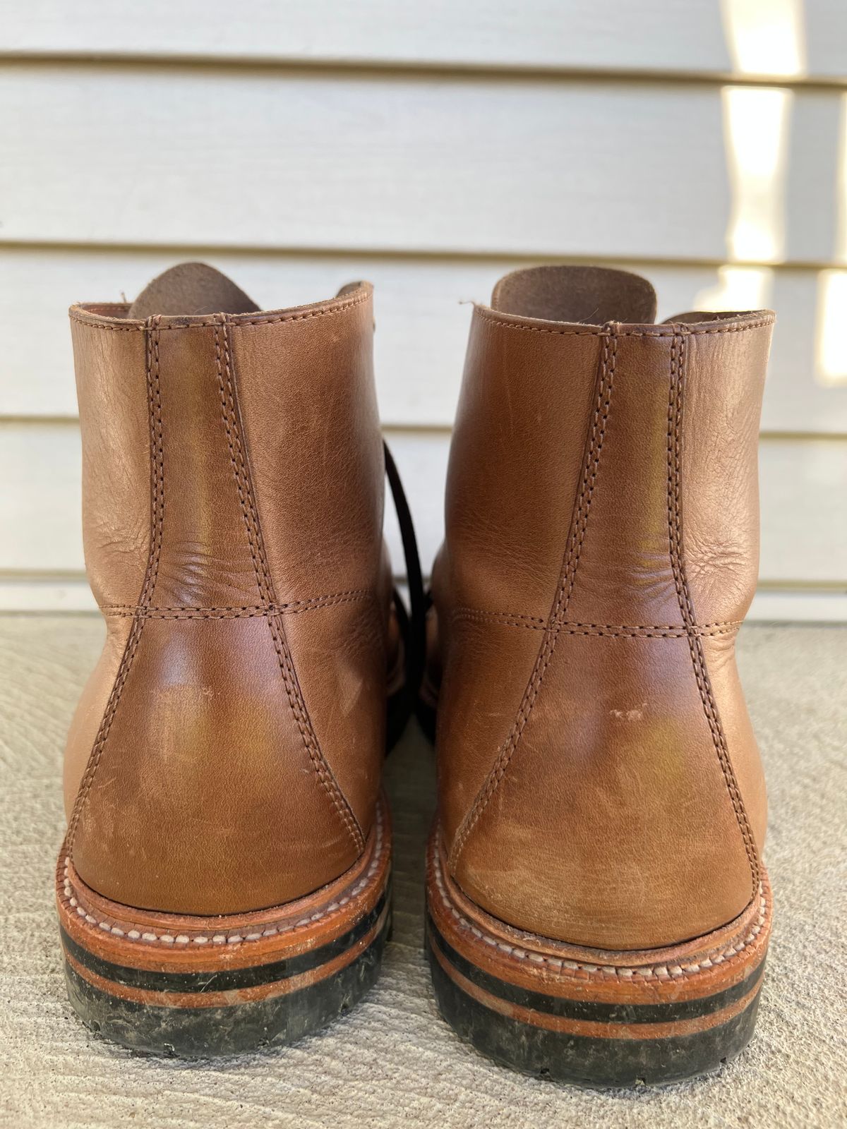 Photo by niko82 on March 4, 2023 of the Grant Stone Brass Boot in Horween Natural Chromexcel.