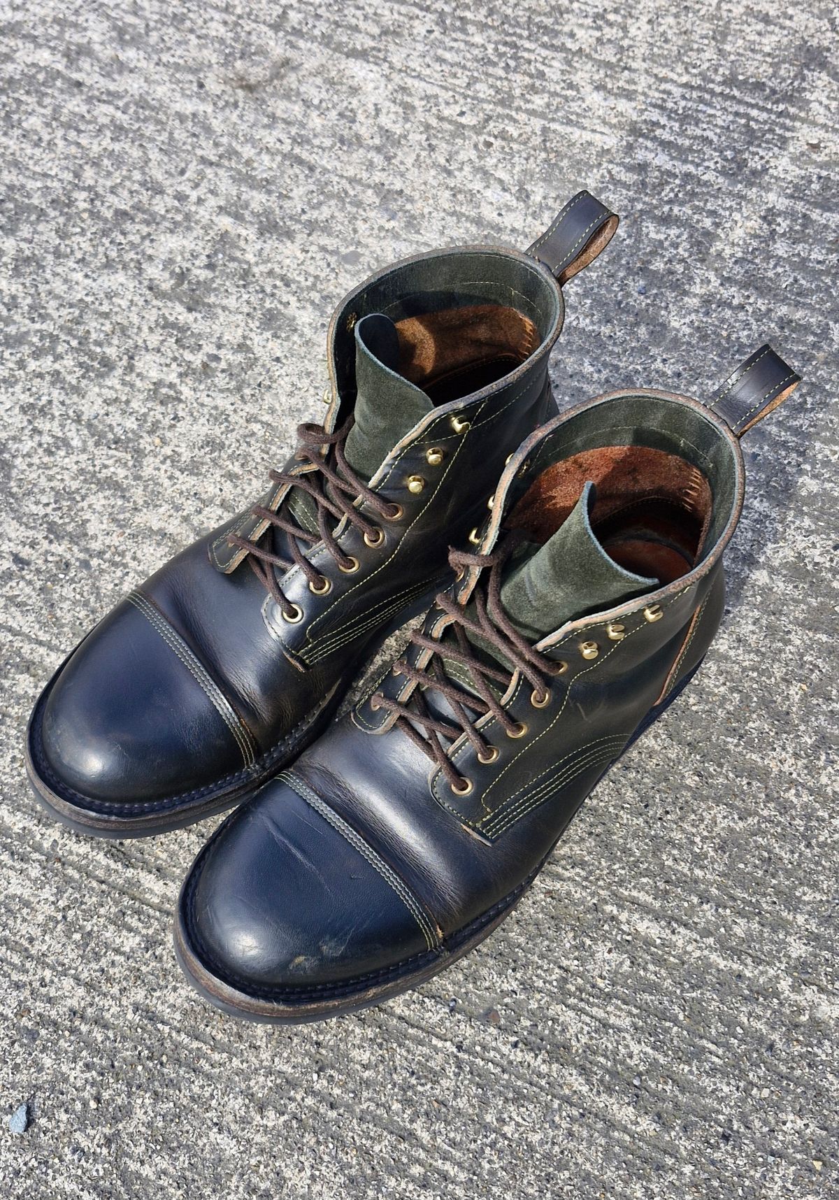 Photo by BCLEATHERGOODS on March 2, 2026 of the Bordon Tukano Boots in Wickett & Craig Olive Double Stuffed.