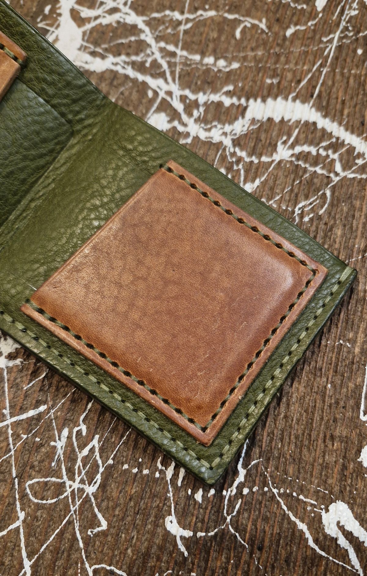 Photo by BCLEATHERGOODS on December 5, 2025 of the BCLeathergoods Wallet in Horween Natural Dublin & Badalassi Carlo Olive Green Minerva.