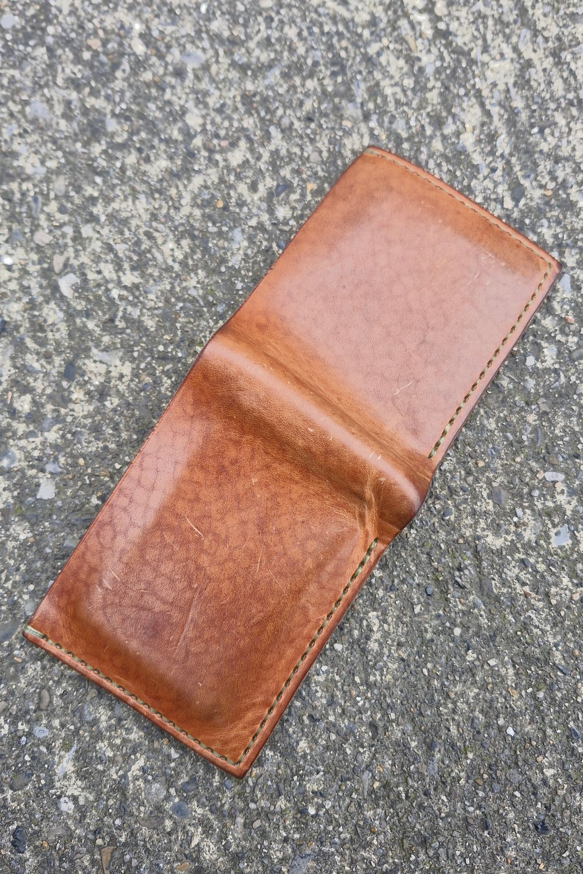 Photo by BCLEATHERGOODS on February 3, 2026 of the BCLeathergoods Wallet in Horween Natural Dublin & Badalassi Carlo Olive Green Minerva.