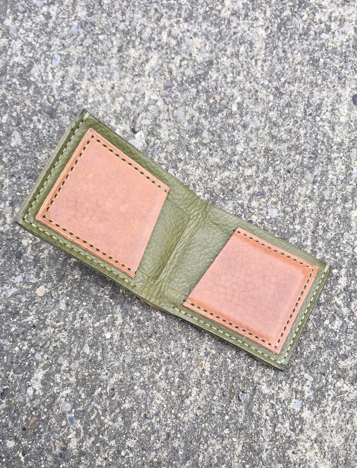 Photo by BCLEATHERGOODS on February 3, 2026 of the BCLeathergoods Wallet in Horween Natural Dublin & Badalassi Carlo Olive Green Minerva.