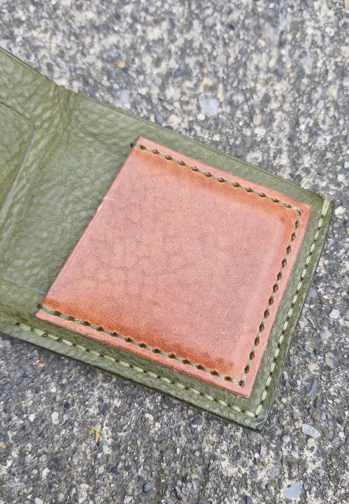 Photo by BCLEATHERGOODS on February 3, 2026 of the BCLeathergoods Wallet in Horween Natural Dublin & Badalassi Carlo Olive Green Minerva.