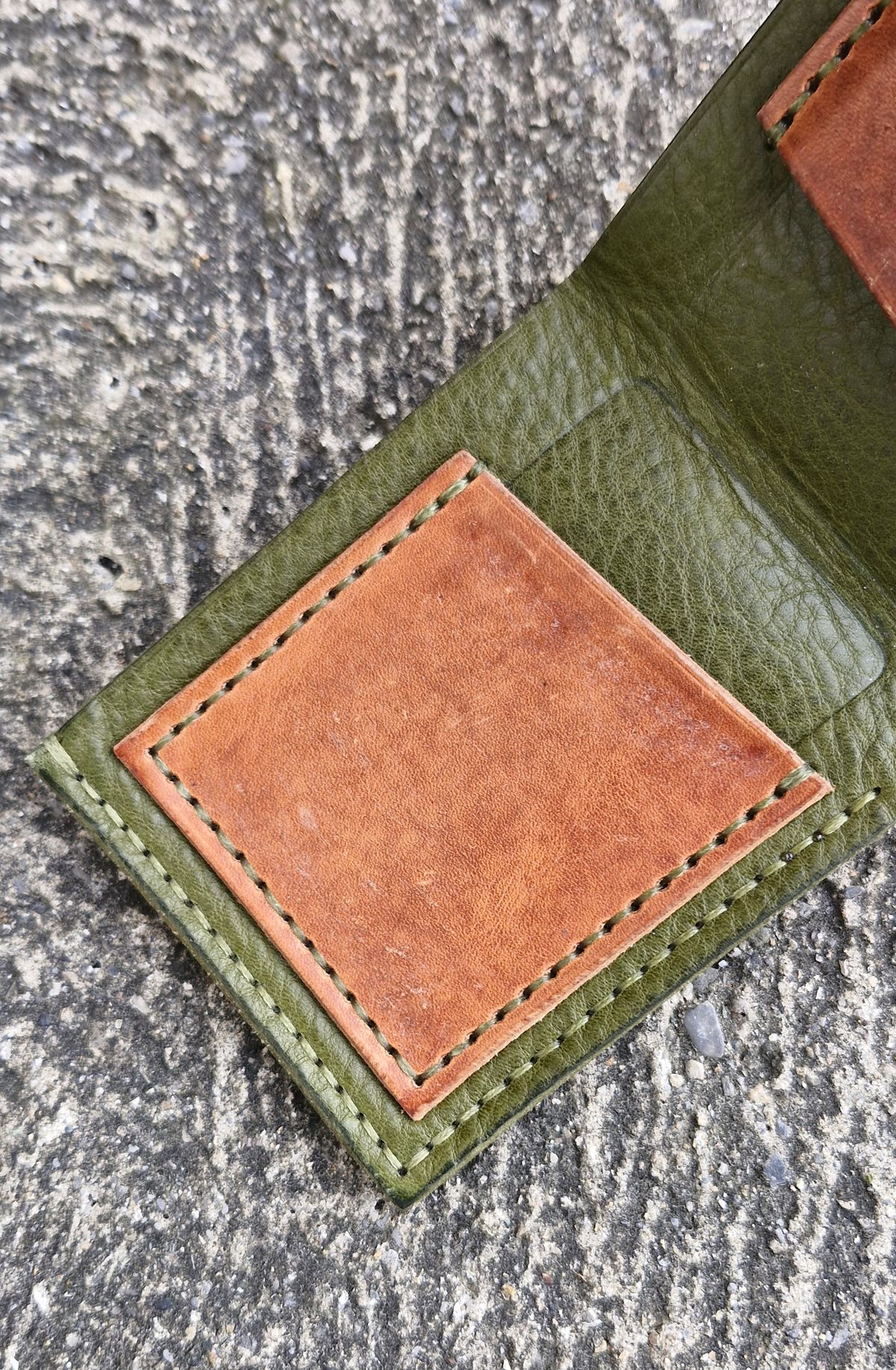 Photo by BCLEATHERGOODS on March 2, 2026 of the BCLeathergoods Wallet in Horween Natural Dublin & Badalassi Carlo Olive Green Minerva.