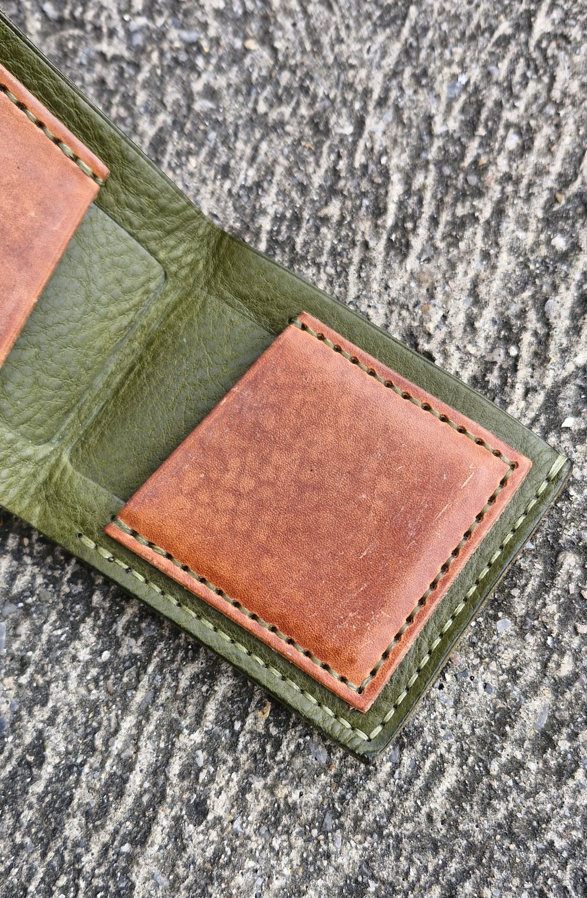 Photo by BCLEATHERGOODS on March 2, 2026 of the BCLeathergoods Wallet in Horween Natural Dublin & Badalassi Carlo Olive Green Minerva.