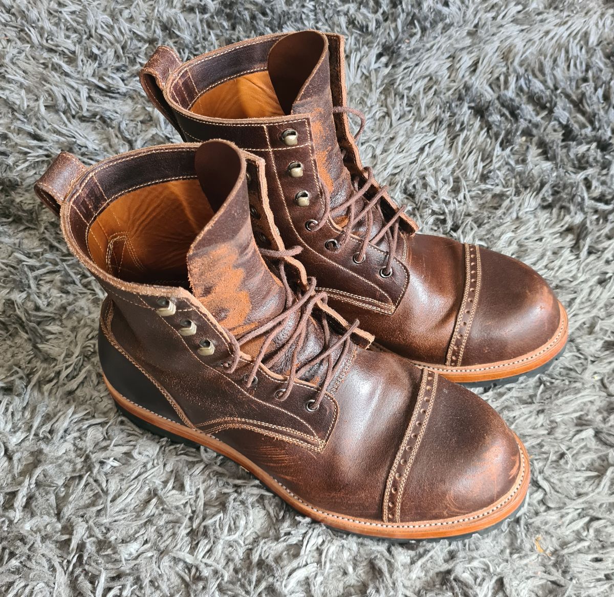 Photo by BCLEATHERGOODS on April 10, 2023 of the Imperium Hawke in Horween Cinnamon Waxed Flesh.