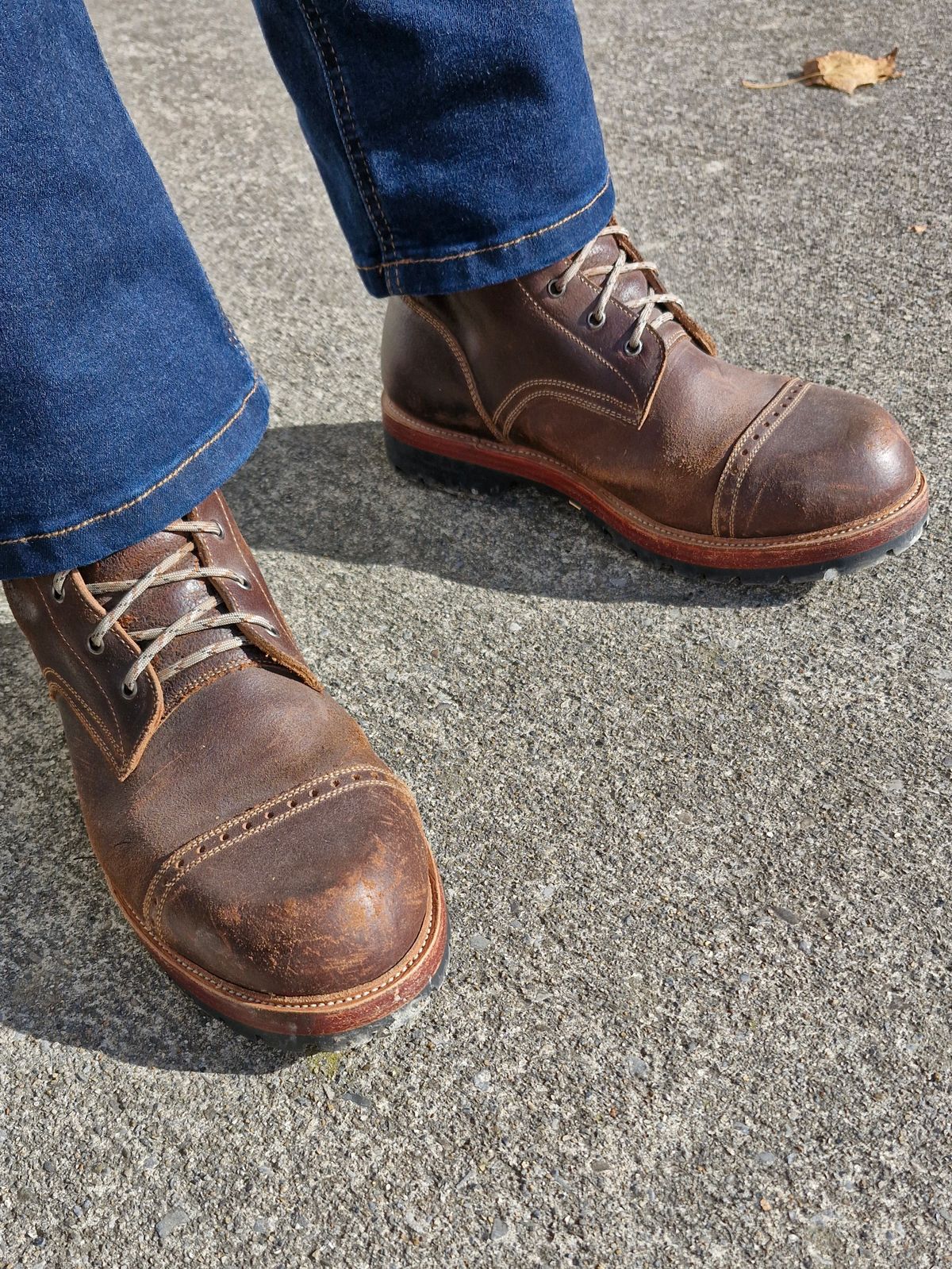 Photo by BCLEATHERGOODS on October 25, 2025 of the Imperium Hawke in Horween Cinnamon Waxed Flesh.