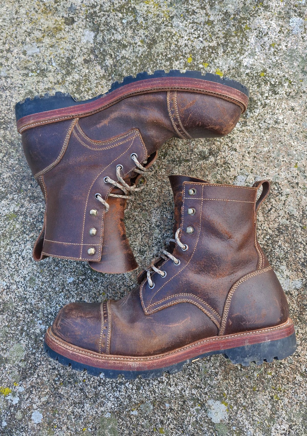 Photo by BCLEATHERGOODS on November 2, 2025 of the Imperium Hawke in Horween Cinnamon Waxed Flesh.