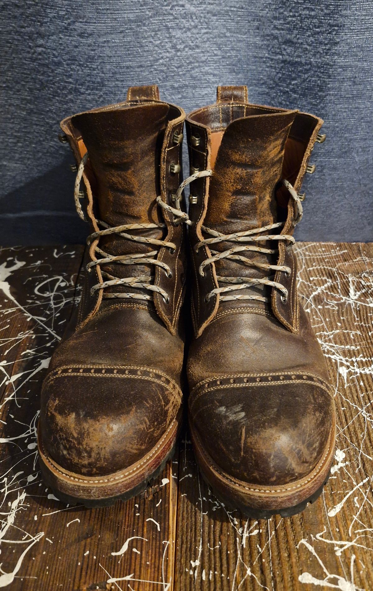 Photo by BCLEATHERGOODS on December 1, 2025 of the Imperium Hawke in Horween Cinnamon Waxed Flesh.