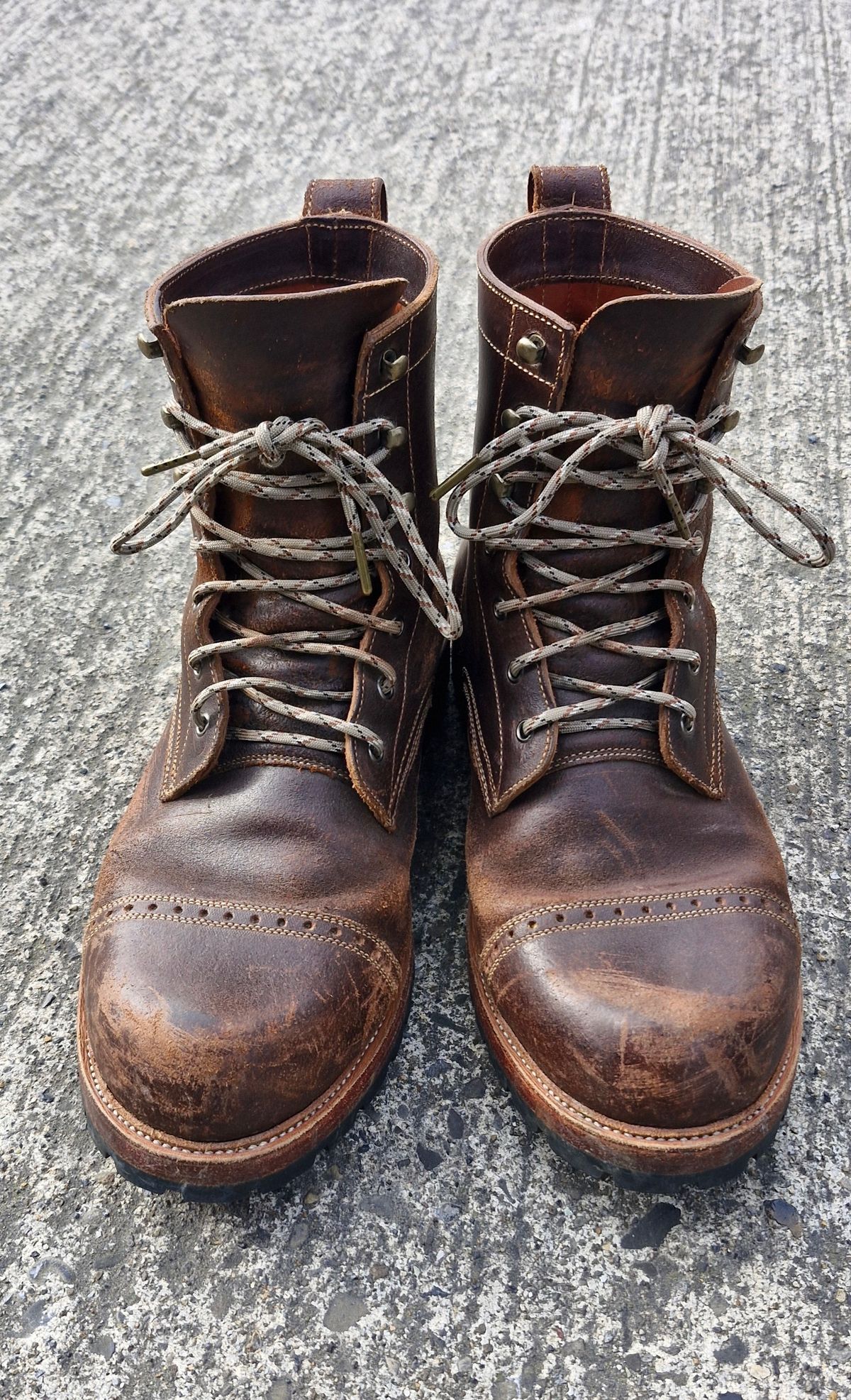 Photo by BCLEATHERGOODS on March 2, 2026 of the Imperium Hawke in Horween Cinnamon Waxed Flesh.