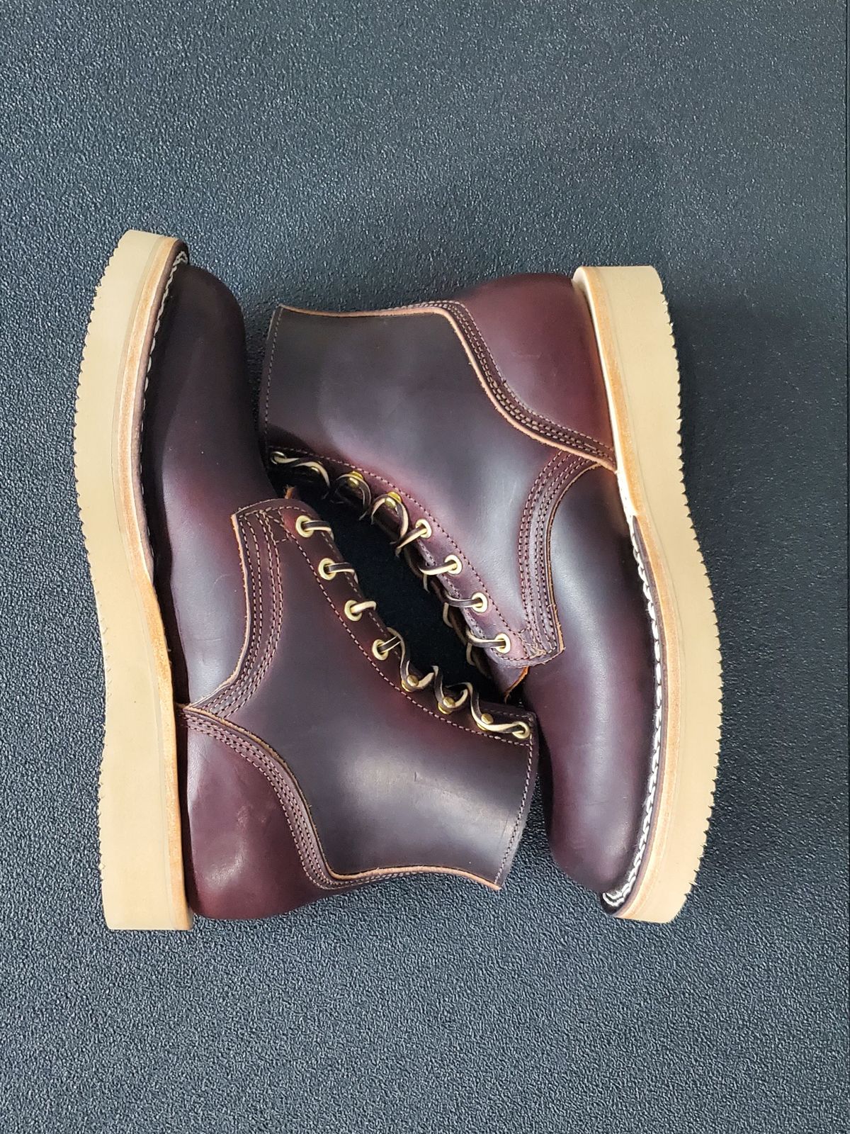 Photo by 907rx7 on October 1, 2023 of the Nicks Free Range in Wickett & Craig Burgundy Double Stuffed.