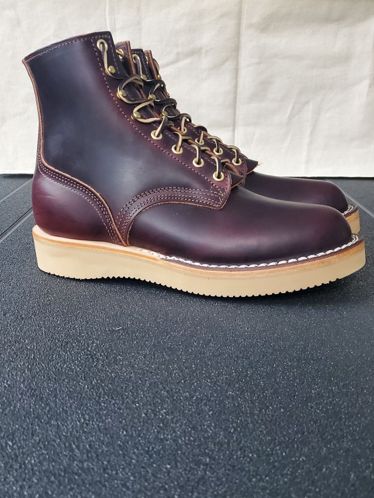 Photo by 907rx7 on October 1, 2023 of the Nicks Free Range in Wickett & Craig Burgundy Double Stuffed.