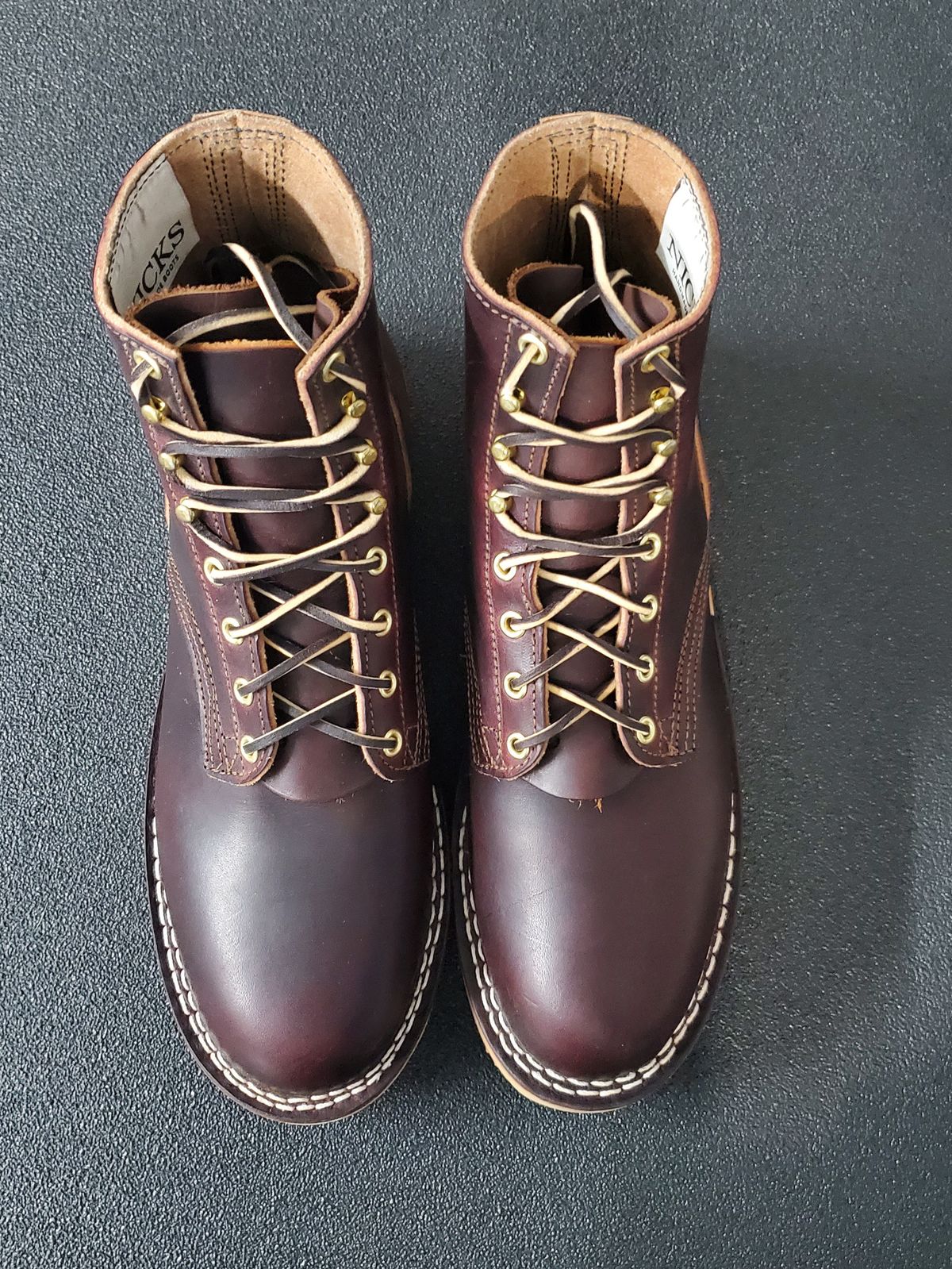 Photo by 907rx7 on October 1, 2023 of the Nicks Free Range in Wickett & Craig Burgundy Double Stuffed.