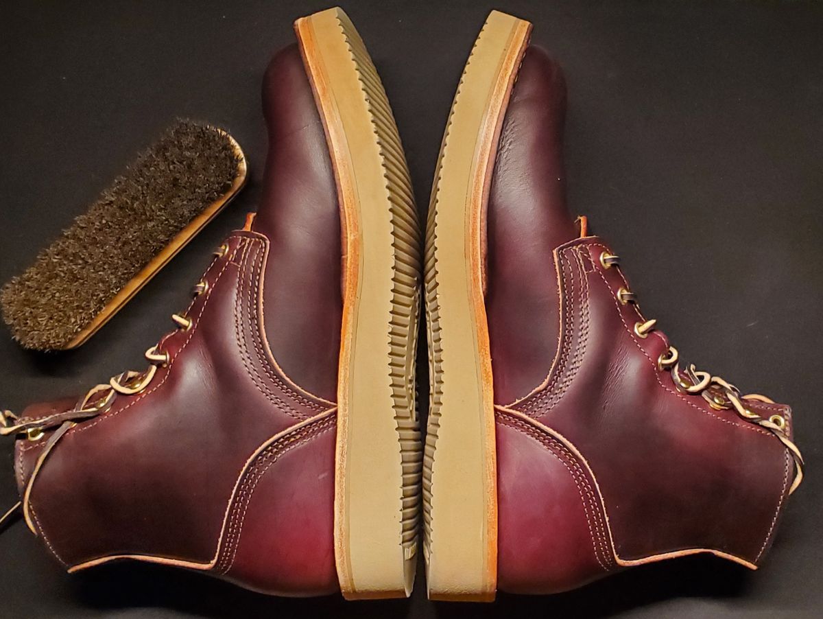 Photo by 907rx7 on October 3, 2023 of the Nicks Free Range in Wickett & Craig Burgundy Double Stuffed.
