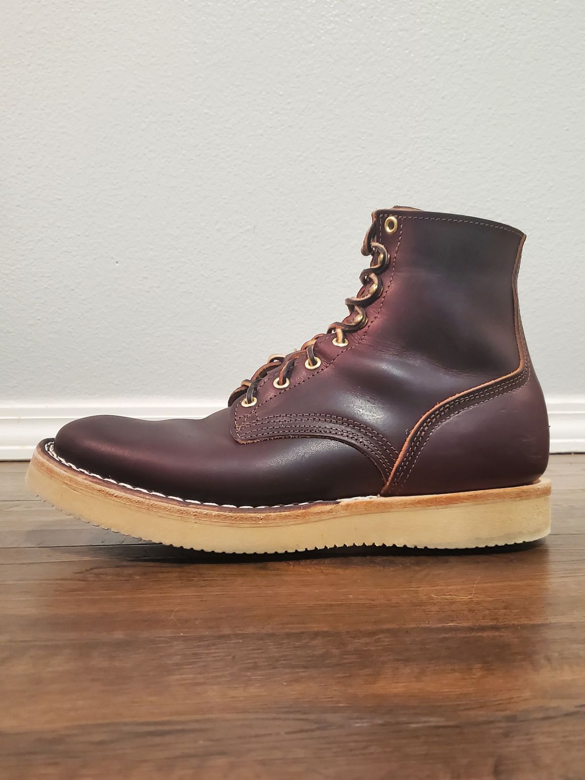 Photo by 907rx7 on November 4, 2023 of the Nicks Free Range in Wickett & Craig Burgundy Double Stuffed.