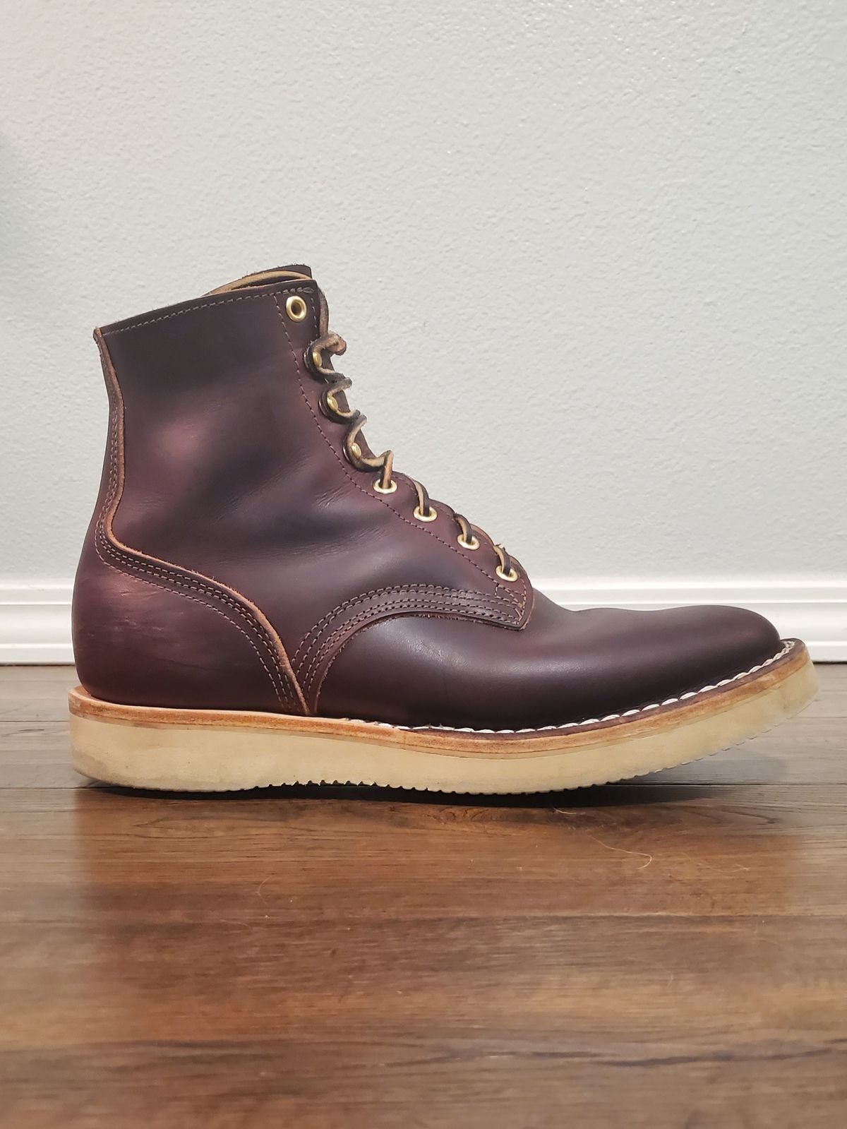 Photo by 907rx7 on November 4, 2023 of the Nicks Free Range in Wickett & Craig Burgundy Double Stuffed.