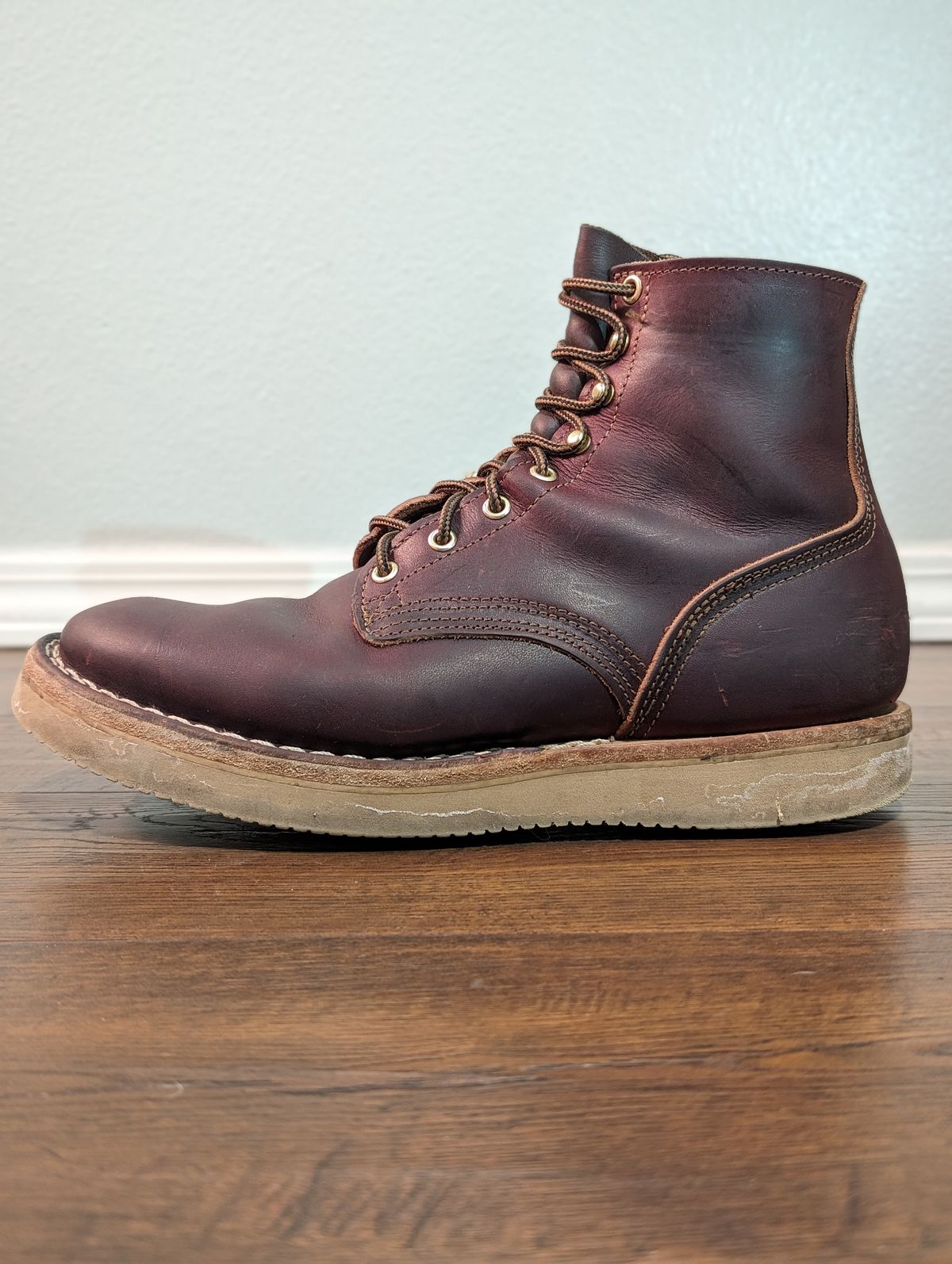 Photo by 907rx7 on February 6, 2024 of the Nicks Free Range in Wickett & Craig Burgundy Double Stuffed.