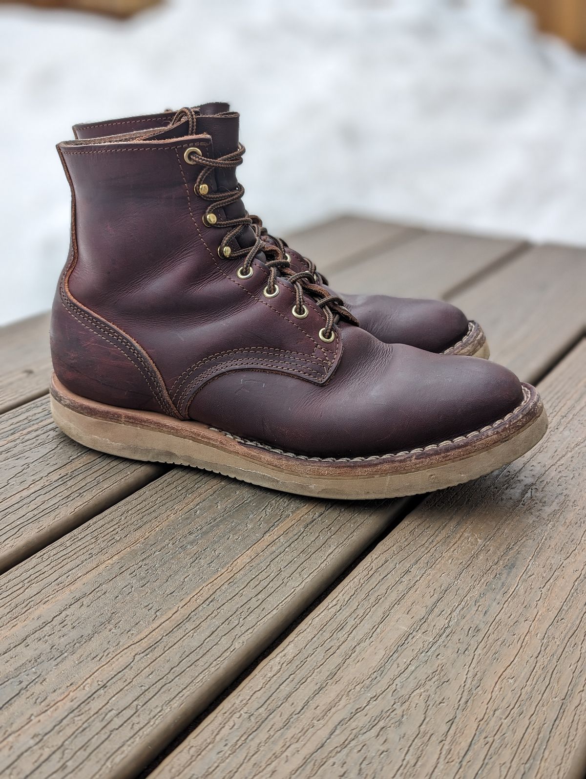 Photo by 907rx7 on April 4, 2024 of the Nicks Free Range in Wickett & Craig Burgundy Double Stuffed.