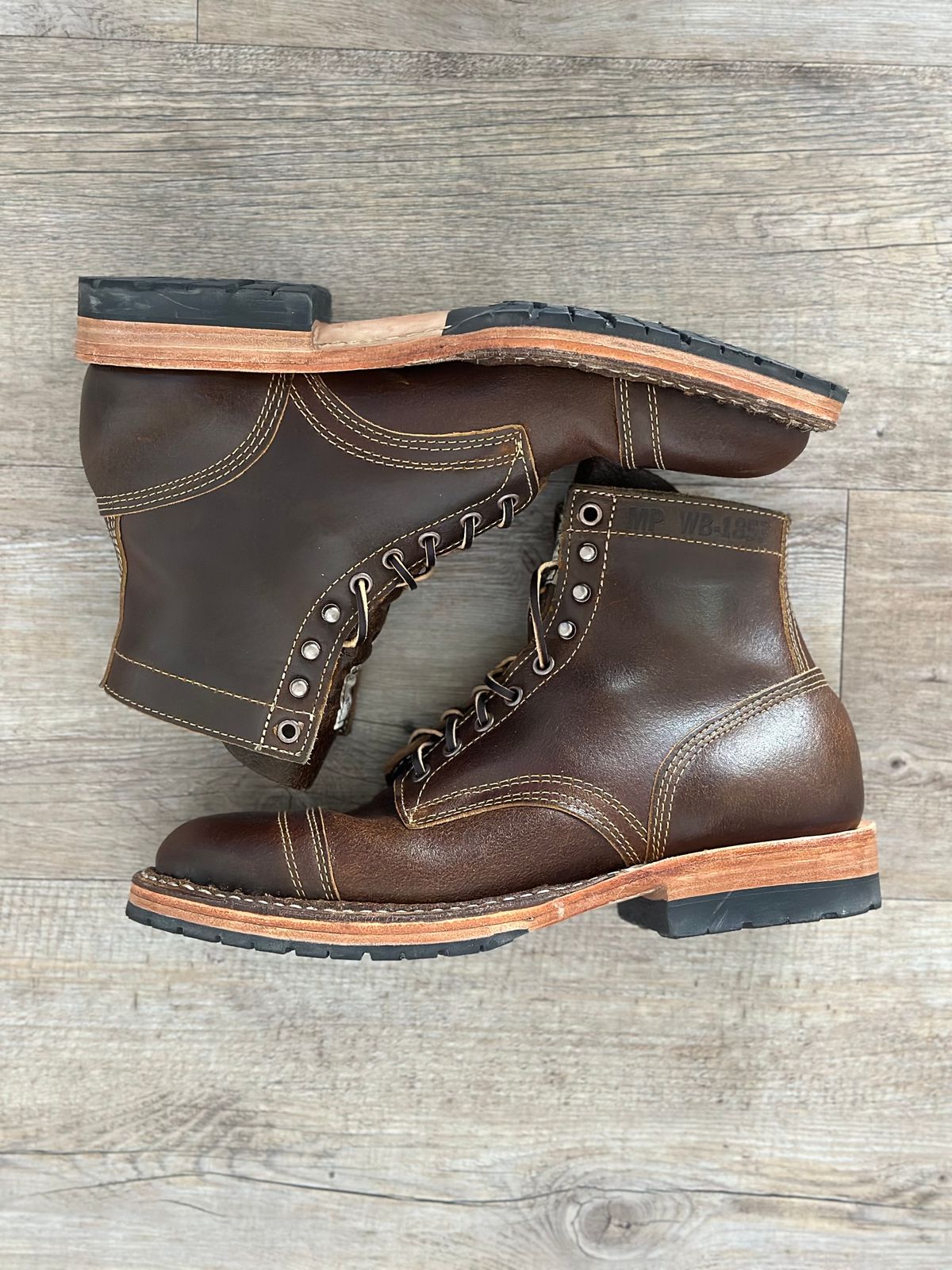 Photo by watch_gabe on October 11, 2023 of the White's MP-Sherman Toe Cap in Horween Cinnamon Waxed Flesh.