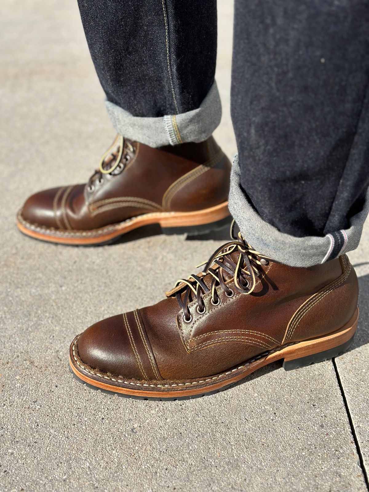 Photo by watch_gabe on October 4, 2023 of the White's MP-Sherman Toe Cap in Horween Cinnamon Waxed Flesh.