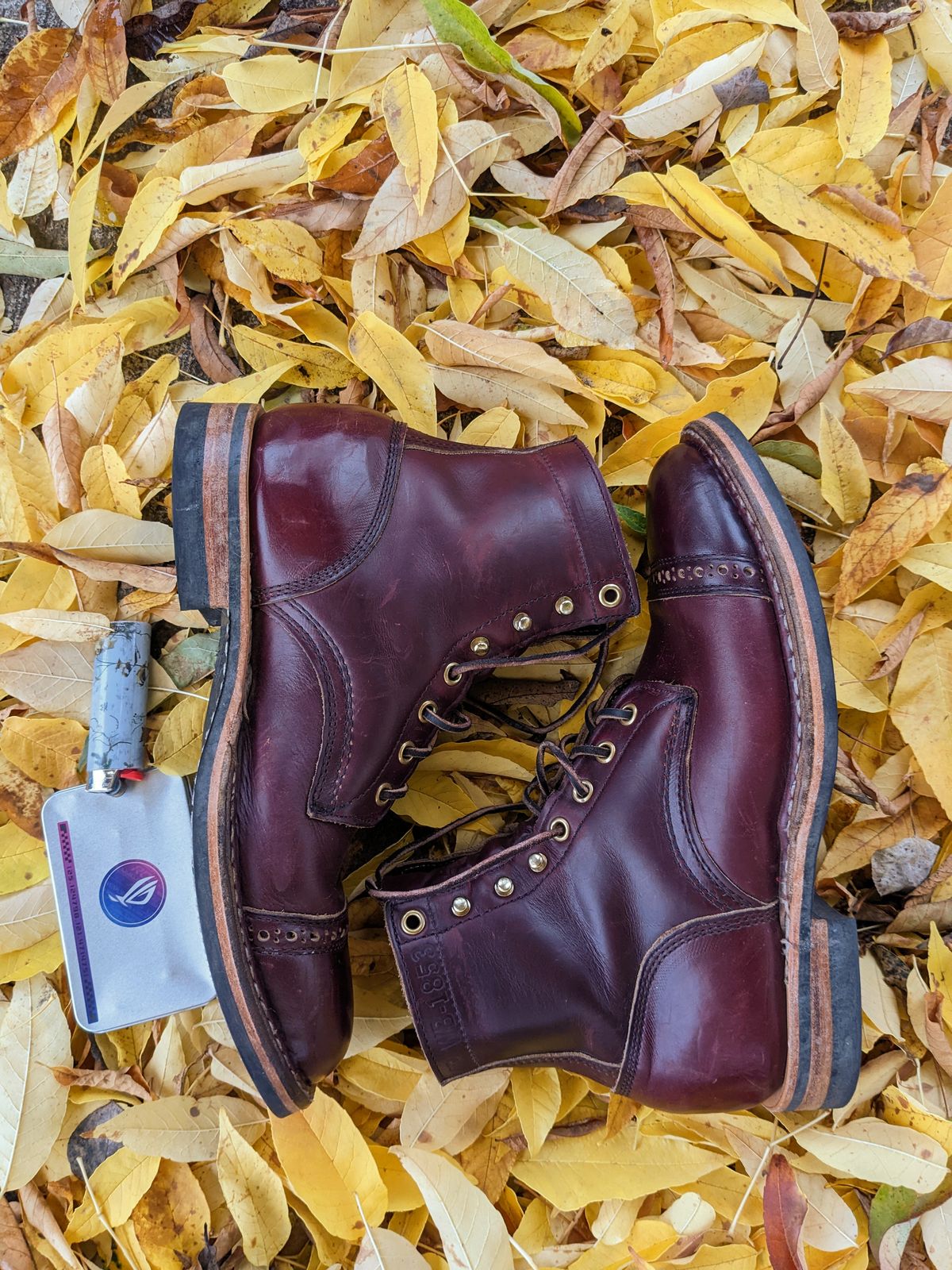 Photo by patinamindset on November 6, 2022 of the White's MP-Sherman Toe Cap in Horween Burgundy Chromexcel.