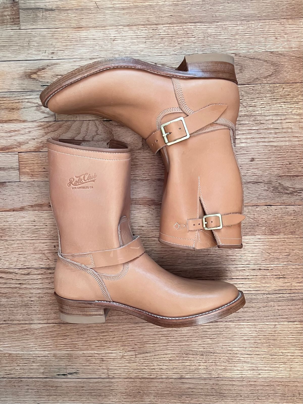 Photo by cr_aig1980 on October 3, 2025 of the Role Club Engineer Boots in Horween Natural Essex.