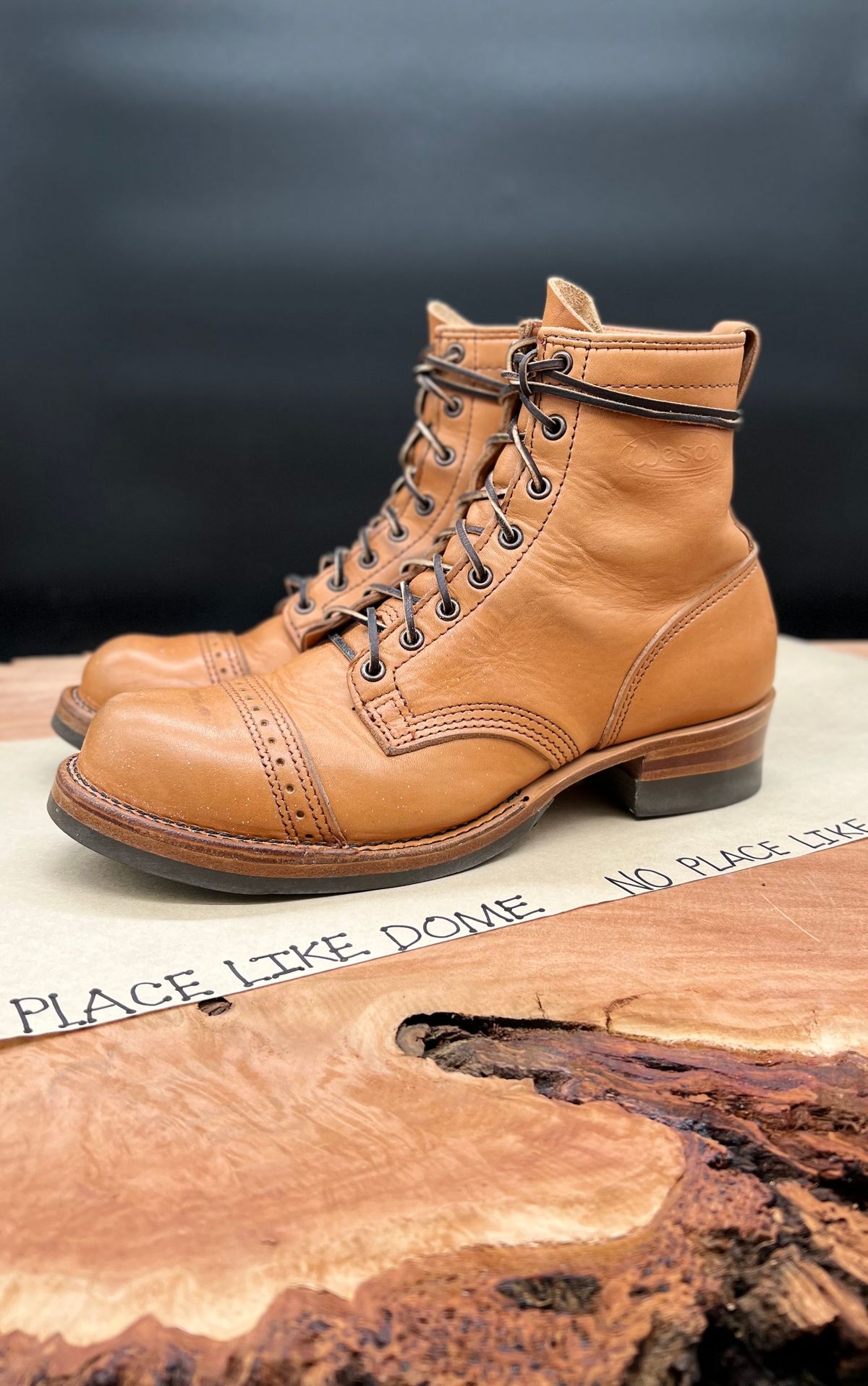 Photo by cr_aig1980 on November 5, 2022 of the Wesco Warren Boot in Horween Natural Essex.