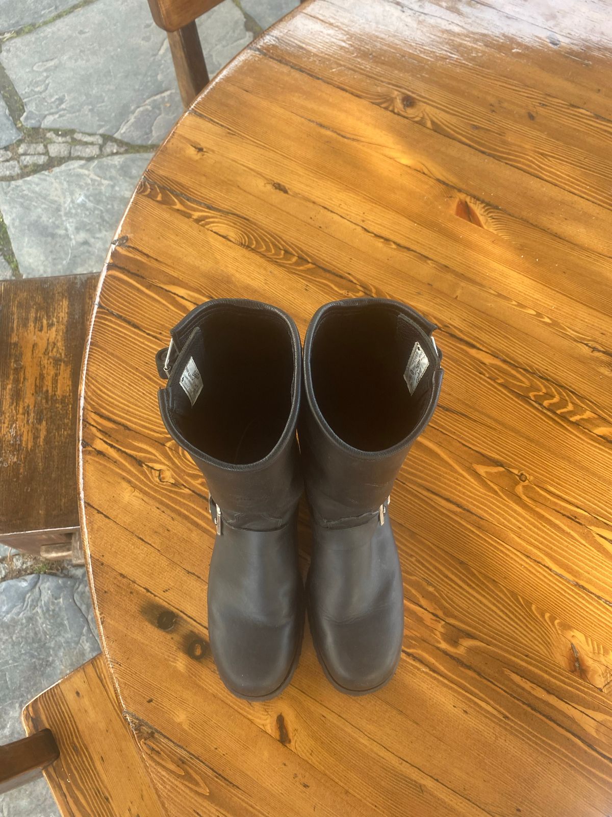 Photo by sharpendknives on October 1, 2022 of the Dayton Boots 6460 CSA Engineer in Black Oil Tan.