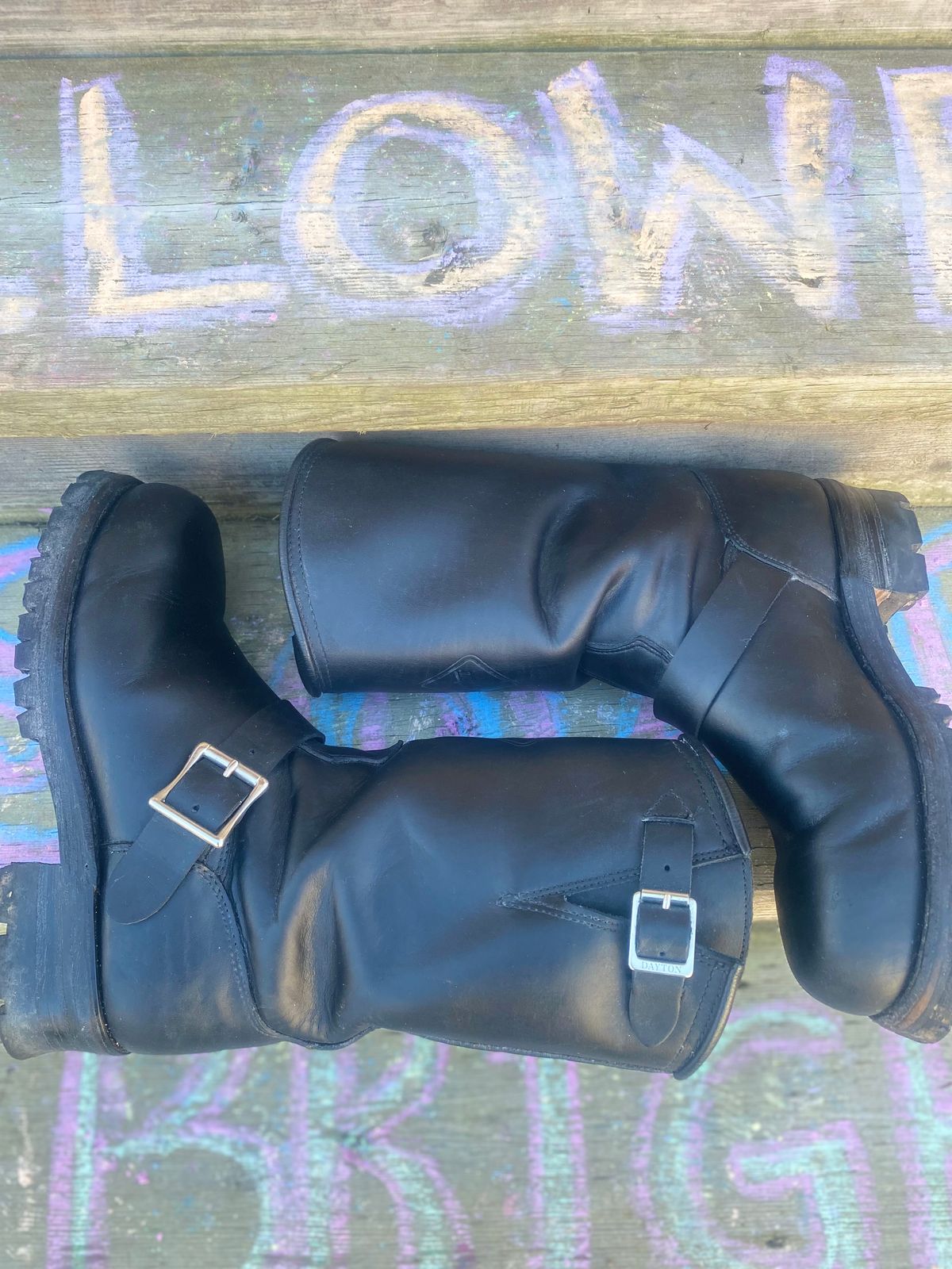 Photo by sharpendknives on November 2, 2022 of the Dayton Boots 6460 CSA Engineer in Black Oil Tan.