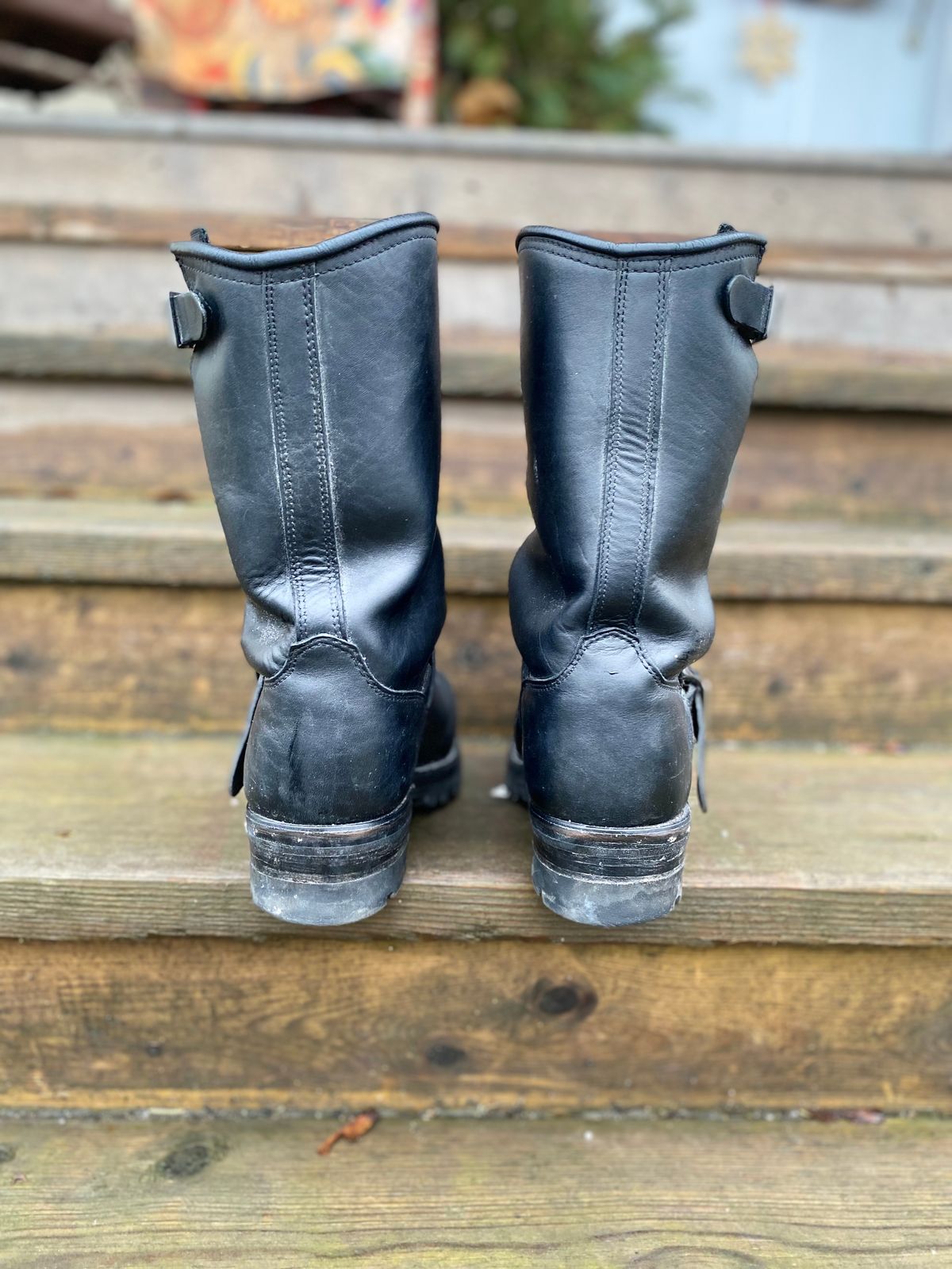 Photo by sharpendknives on January 2, 2023 of the Dayton Boots 6460 CSA Engineer in Black Oil Tan.