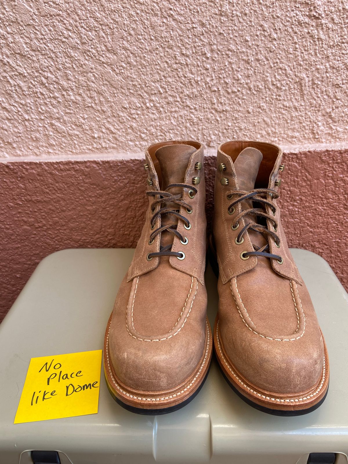 Photo by braneshaden on November 5, 2022 of the Grant Stone Brass Boot in C.F. Stead Natural Waxy Commander Suede.