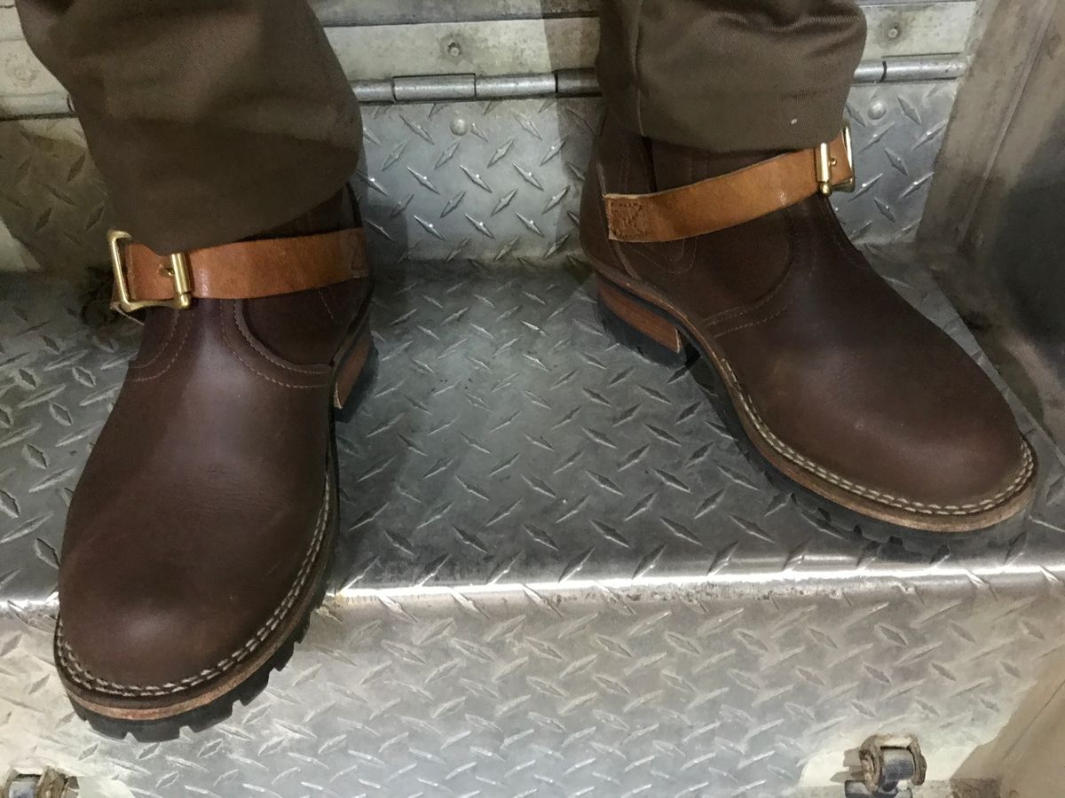 Photo by dj on October 21, 2024 of the Nicks Work Chelsea in Seidel 1964 Brown.