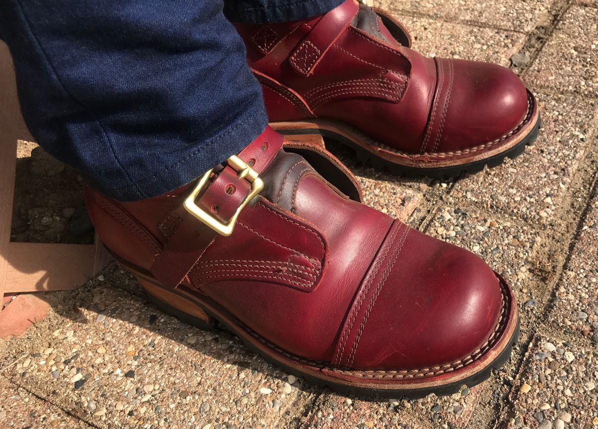 Photo by dj on October 28, 2024 of the Nicks Heritage TankerPro in Wickett & Craig Double Stuffed Crimson.