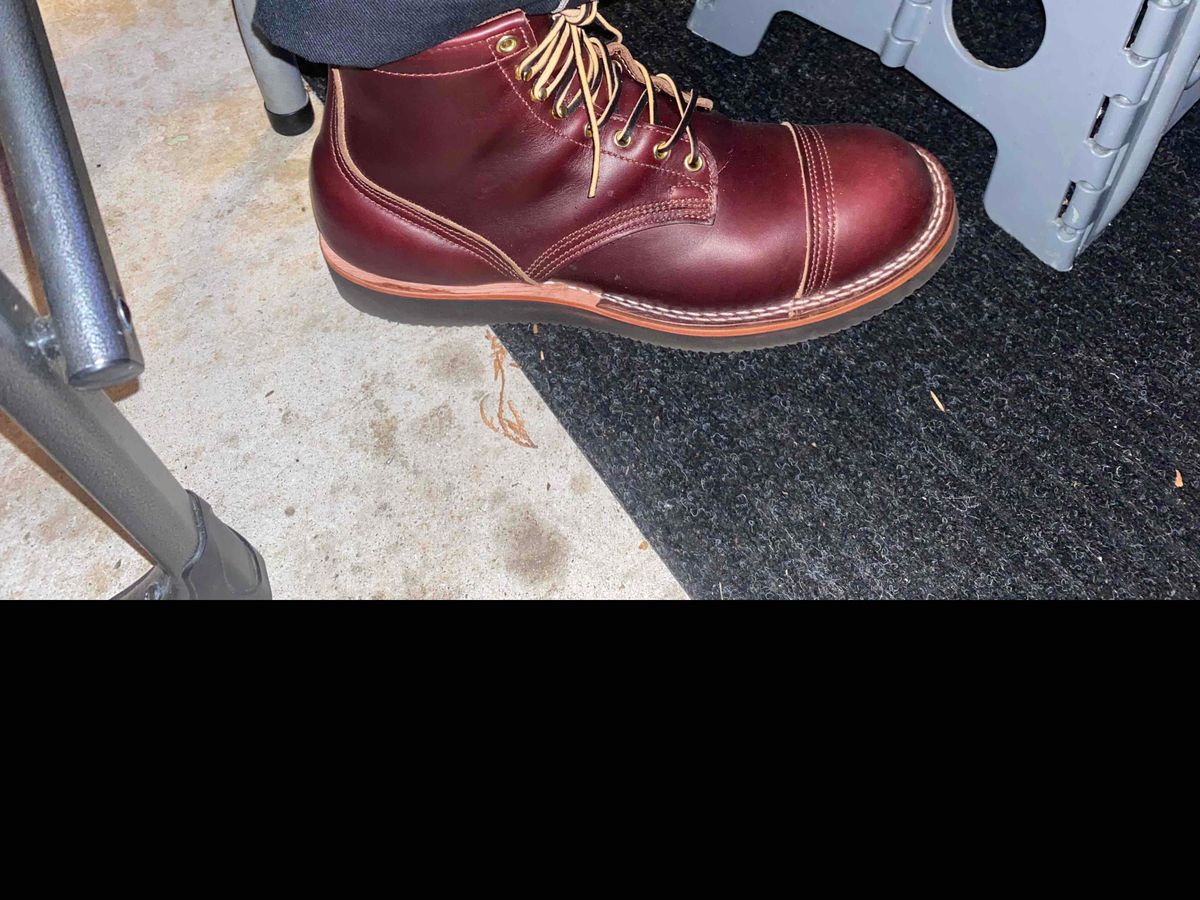 Photo by escapedTexan on March 11, 2023 of the Nicks Americana in Horween Color 8 Chromexcel.