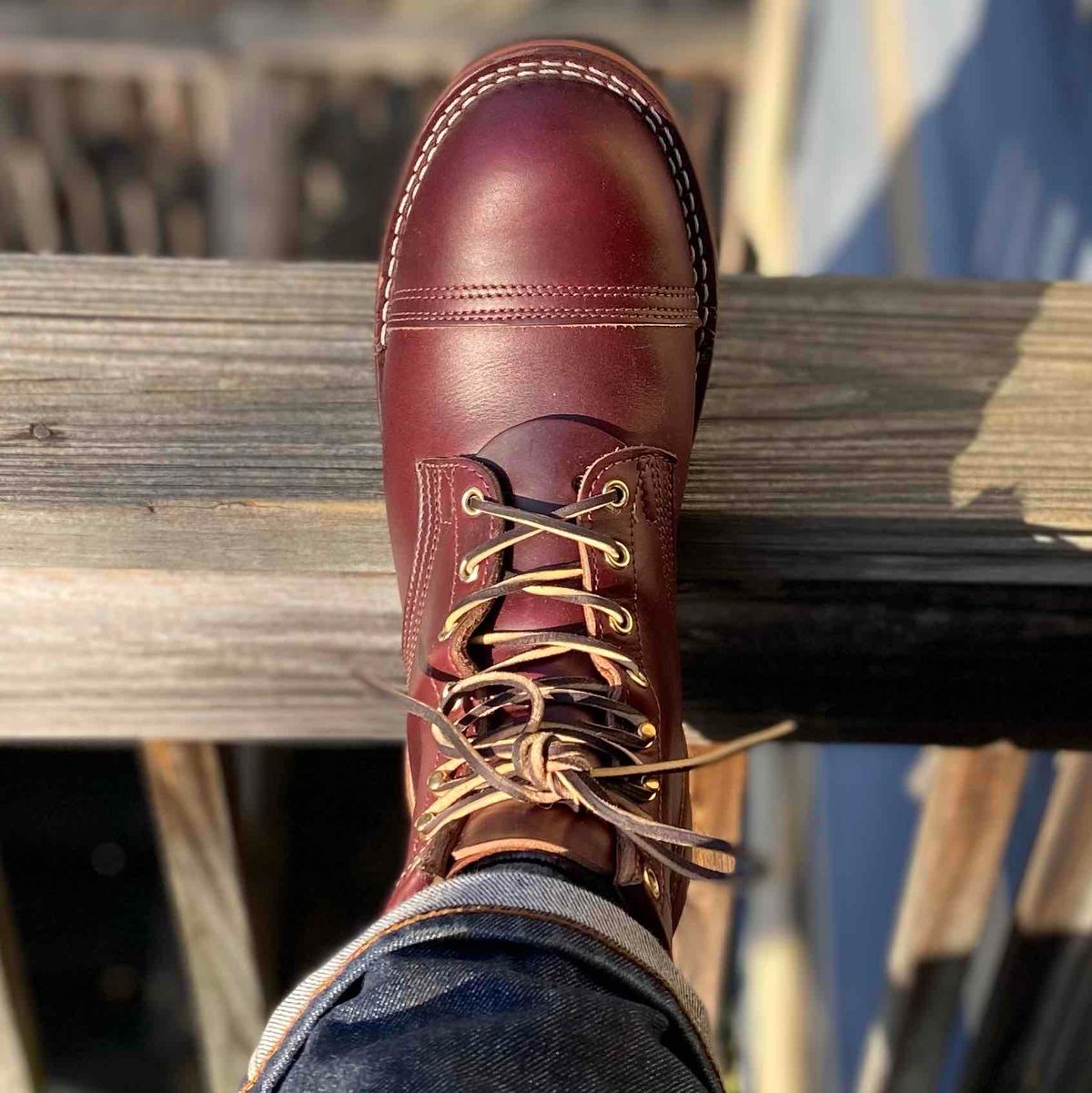 Photo by escapedTexan on March 12, 2023 of the Nicks Americana in Horween Color 8 Chromexcel.