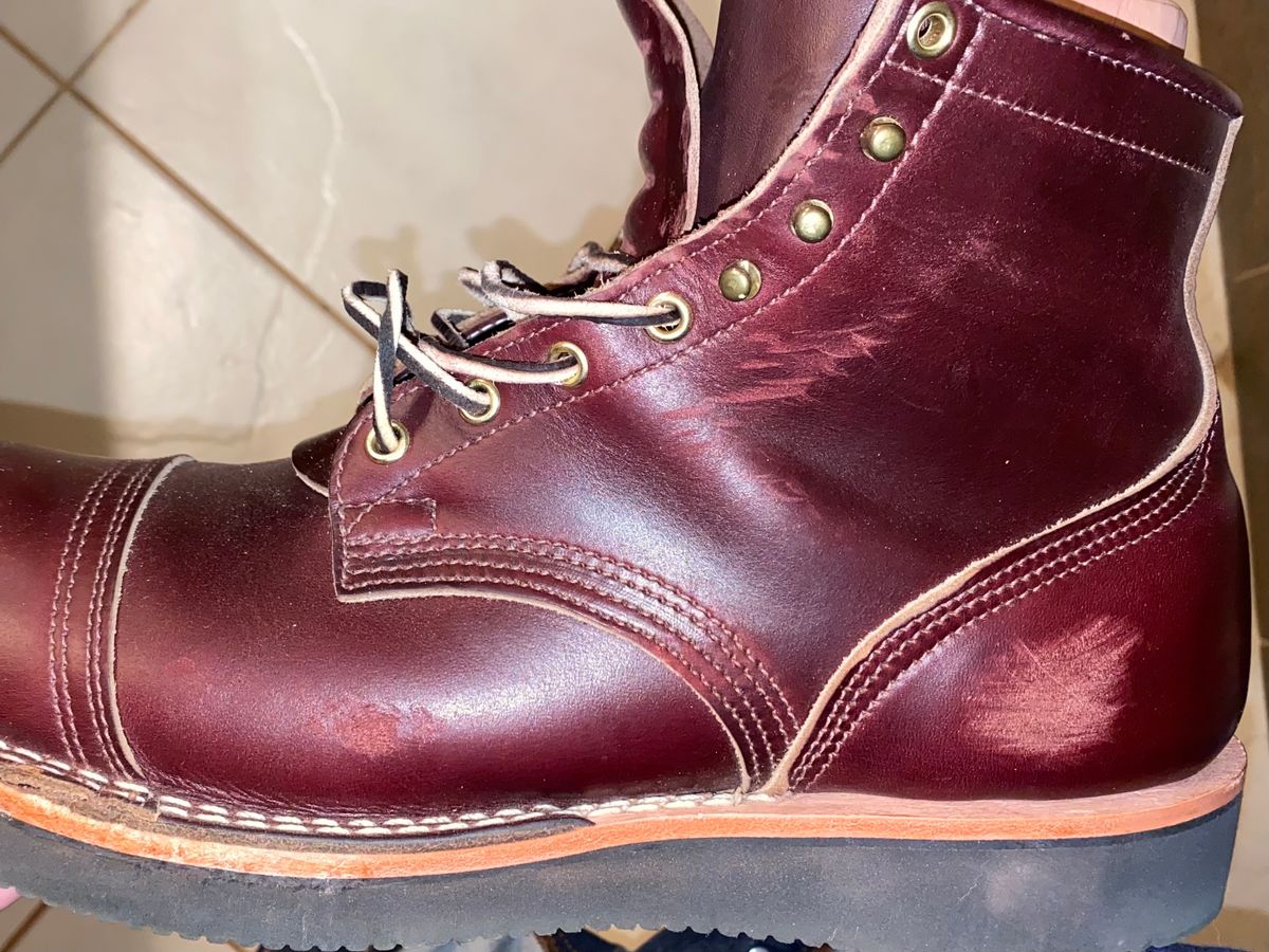 Photo by escapedTexan on March 26, 2023 of the Nicks Americana in Horween Color 8 Chromexcel.