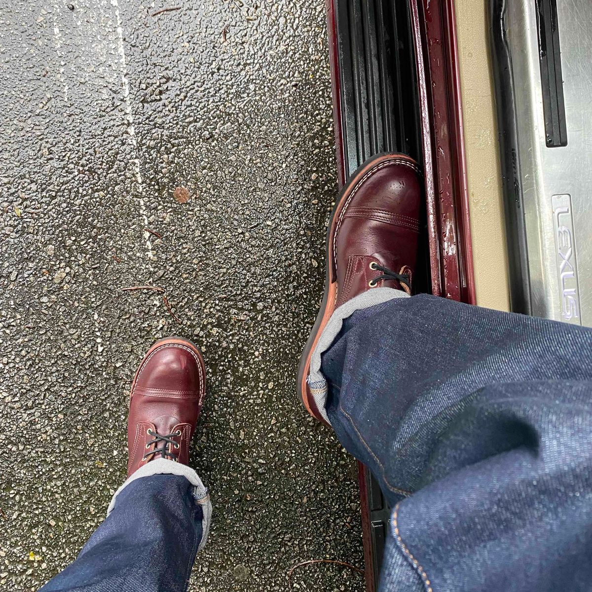 Photo by escapedTexan on April 27, 2023 of the Nicks Americana in Horween Color 8 Chromexcel.