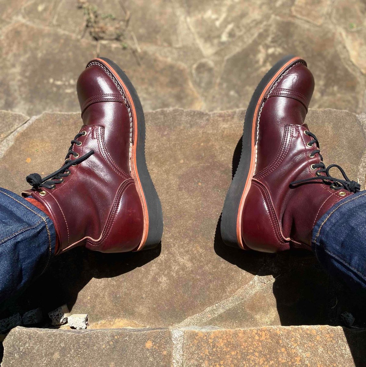 Photo by escapedTexan on May 3, 2023 of the Nicks Americana in Horween Color 8 Chromexcel.