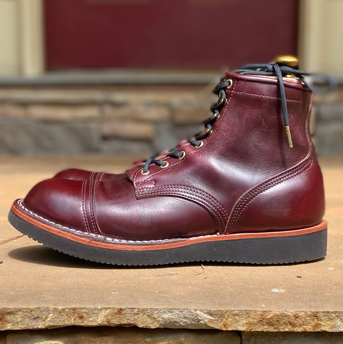 Photo by escapedTexan on July 7, 2023 of the Nicks Americana in Horween Color 8 Chromexcel.