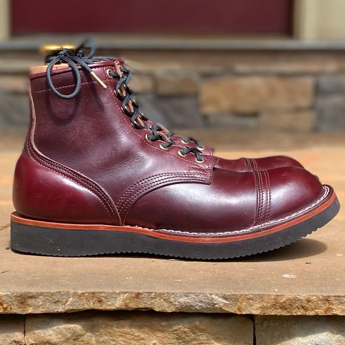 Photo by escapedTexan on July 7, 2023 of the Nicks Americana in Horween Color 8 Chromexcel.