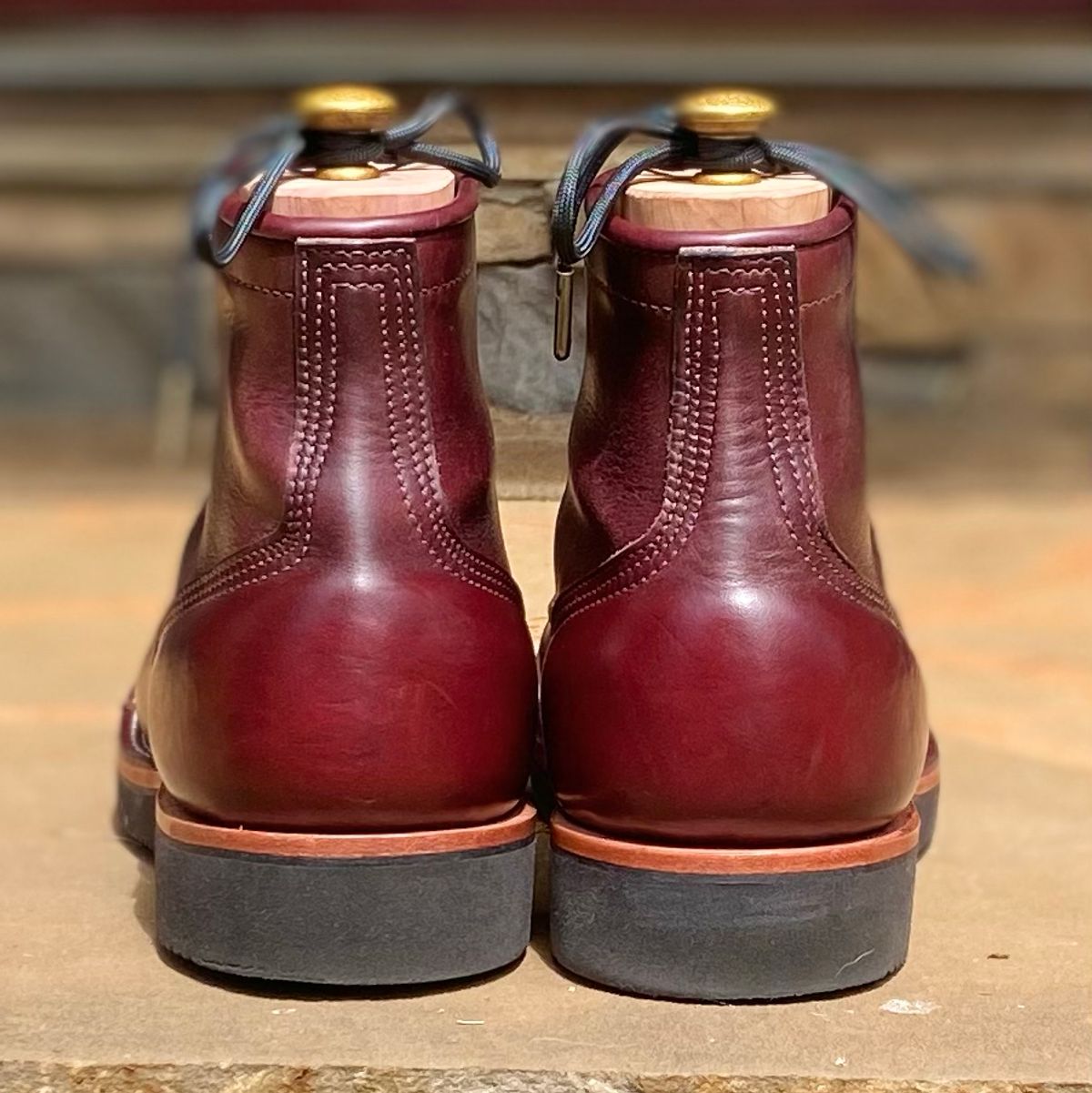 Photo by escapedTexan on July 7, 2023 of the Nicks Americana in Horween Color 8 Chromexcel.